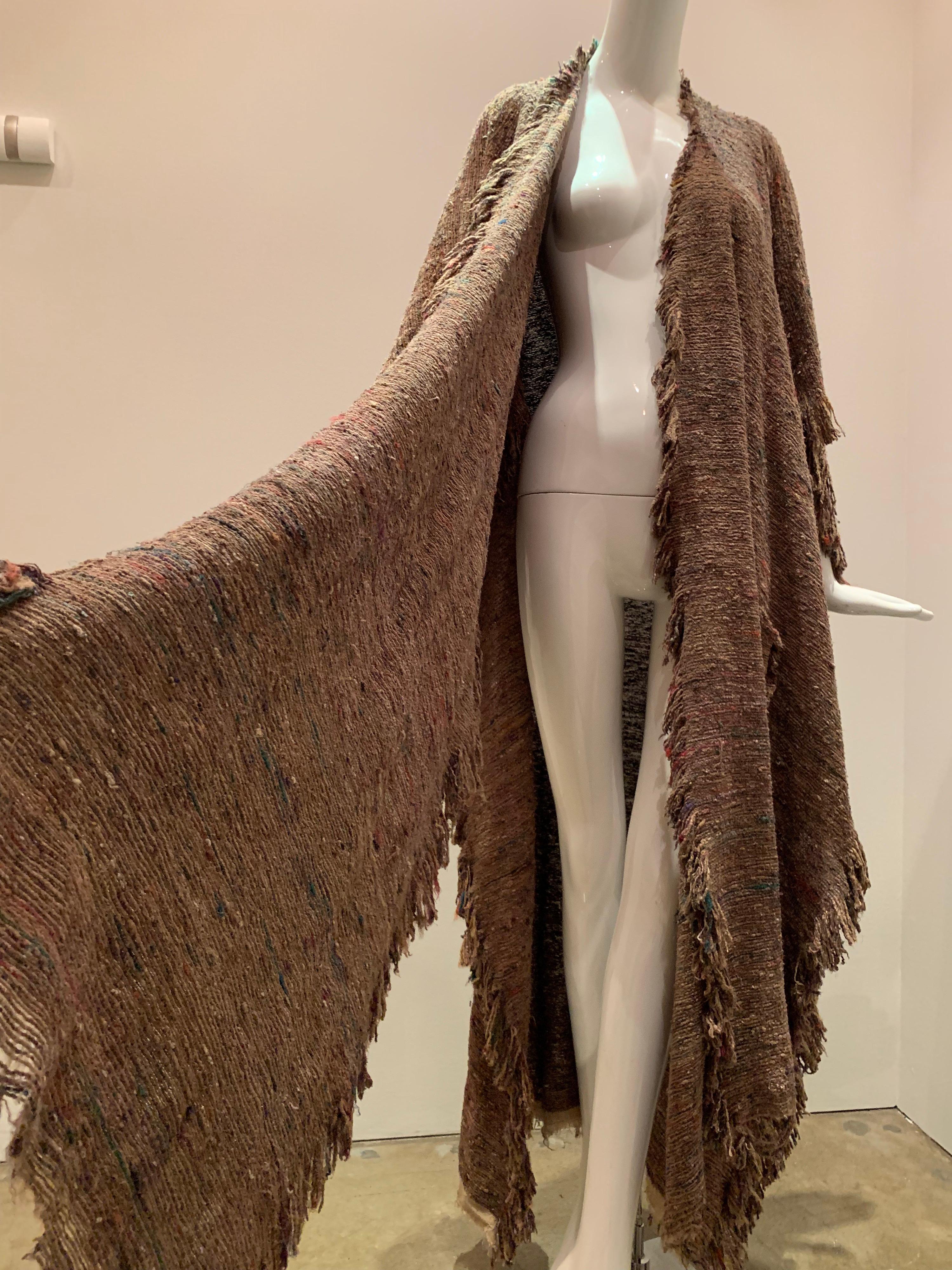 A Cappuccino Woven Silk Slubbed Shawl or Wrap W/ Fringe & Colors Shot Through In Excellent Condition For Sale In Gresham, OR