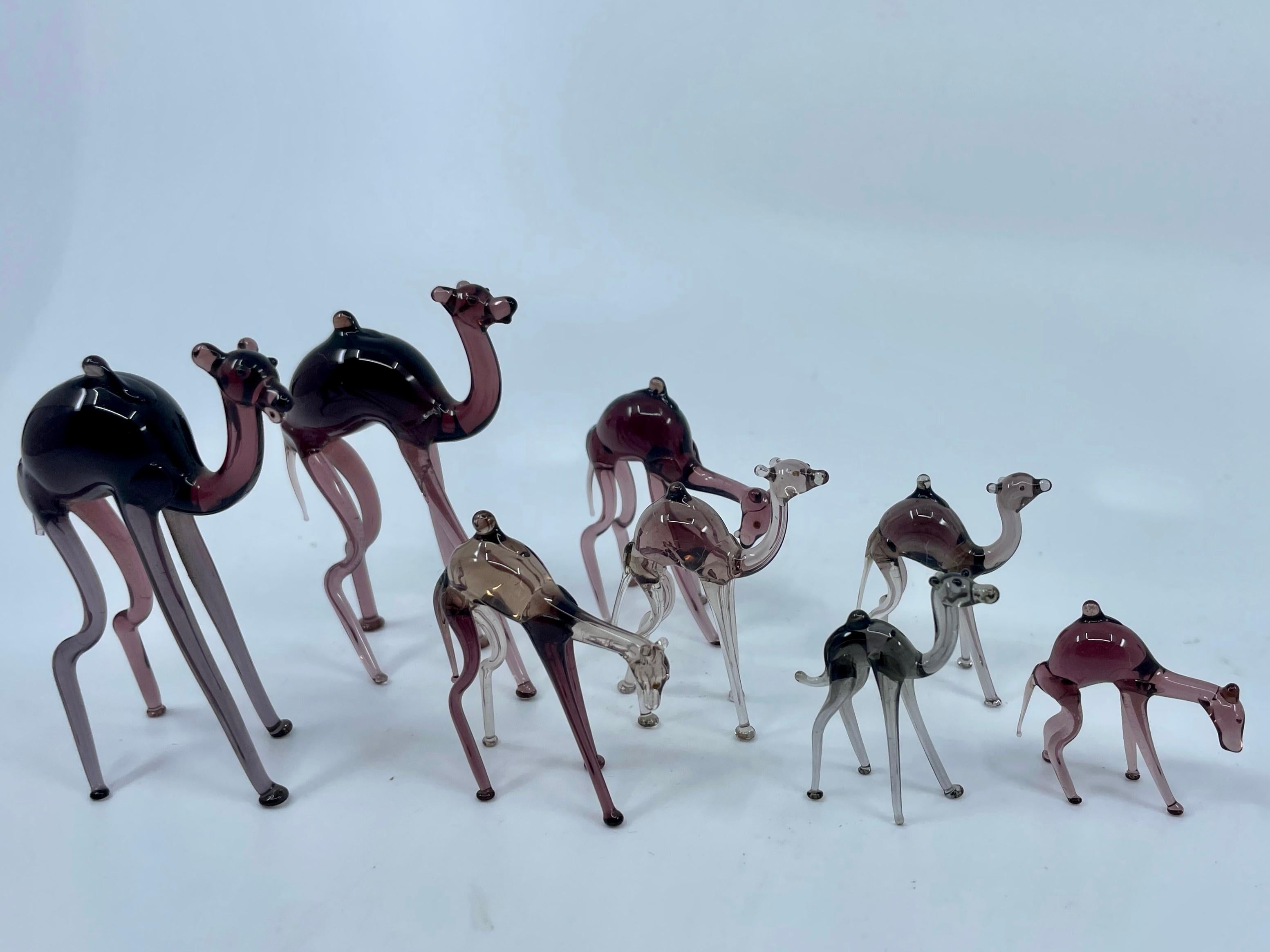 A Caravan of Murano Camels In Good Condition For Sale In New York, NY