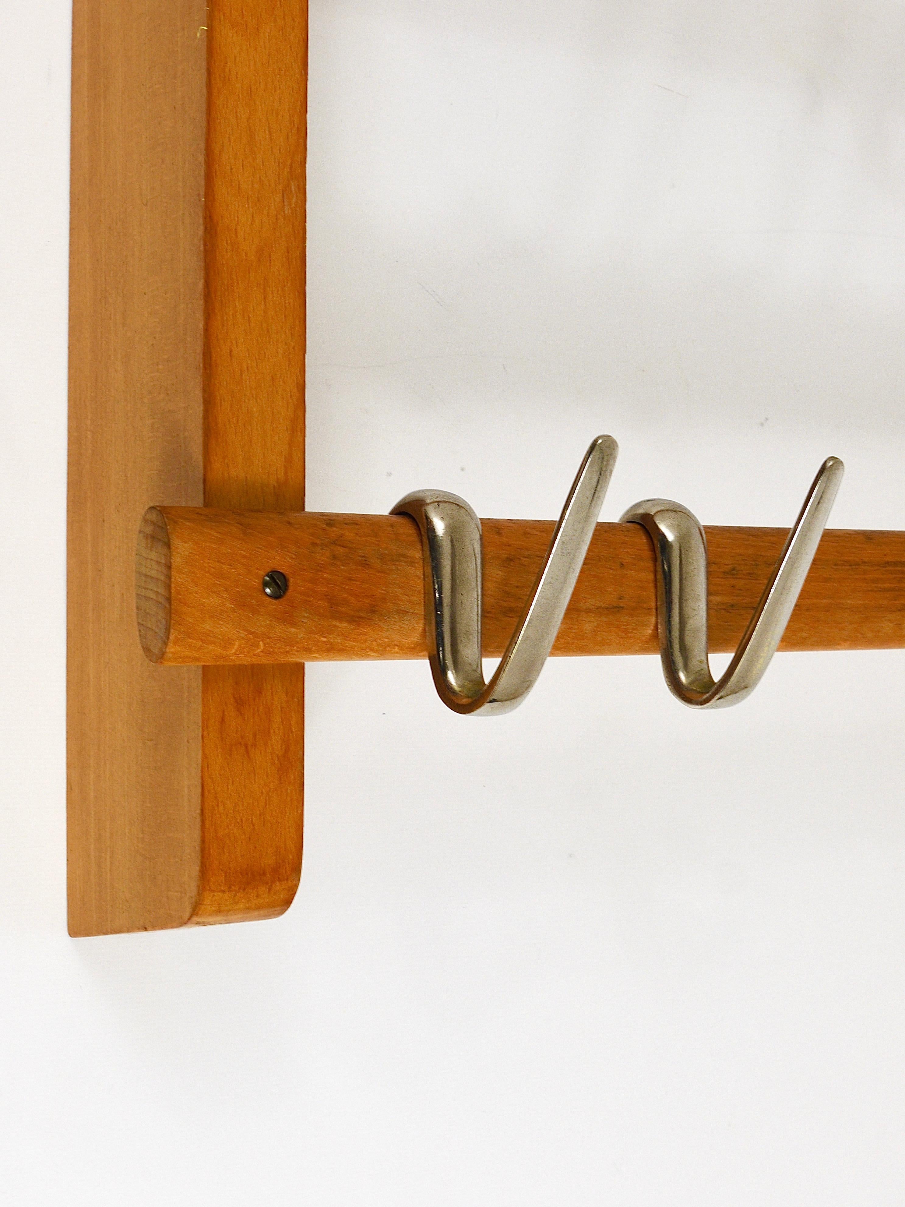 Carl Auböck Midcentury Coat Rack with 8 Nickel-Plated Hooks (20. Jahrhundert)