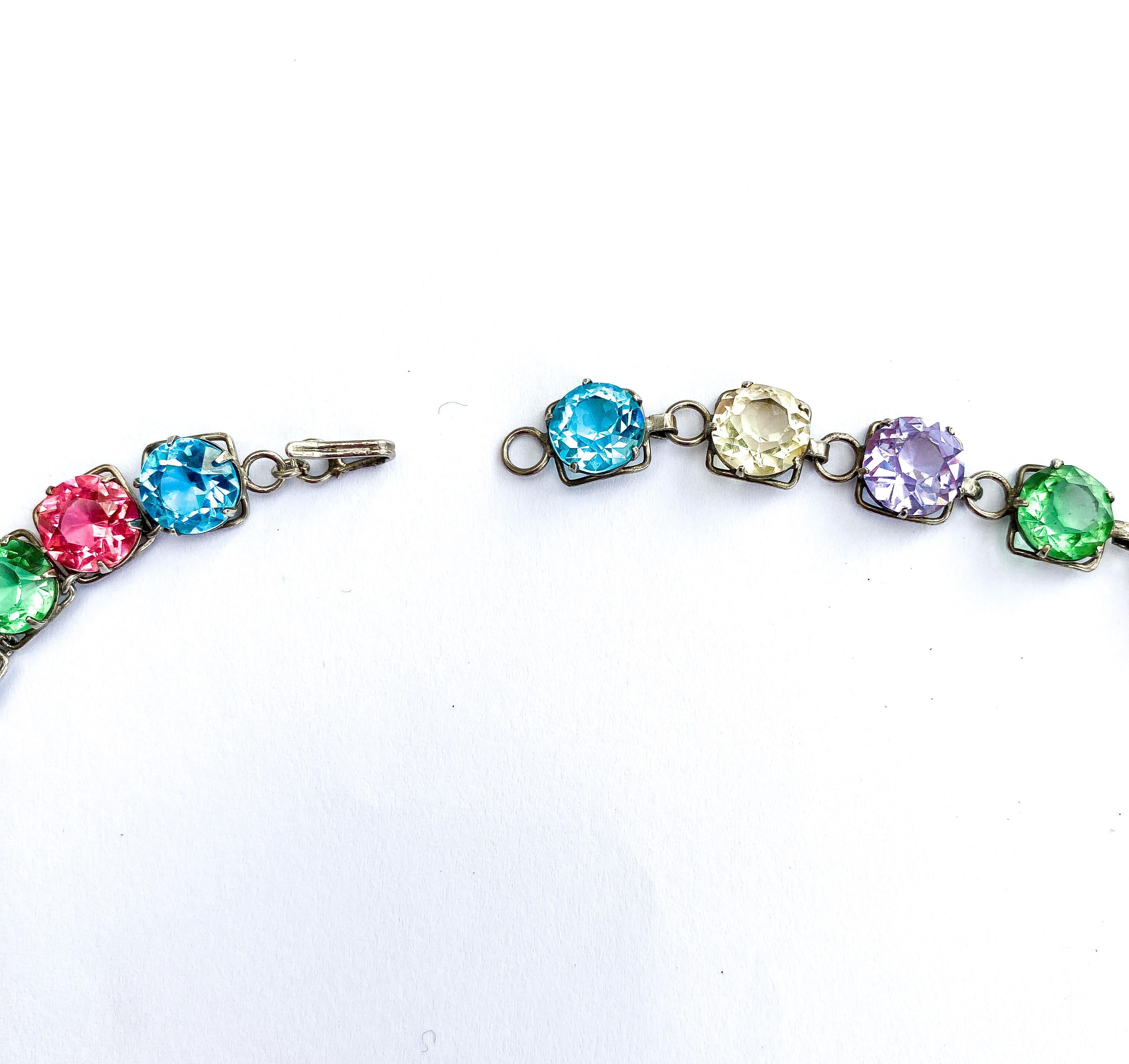 A carnival coloured glass and metal necklace and earrings, Czechoslovakia, 1920s For Sale 5