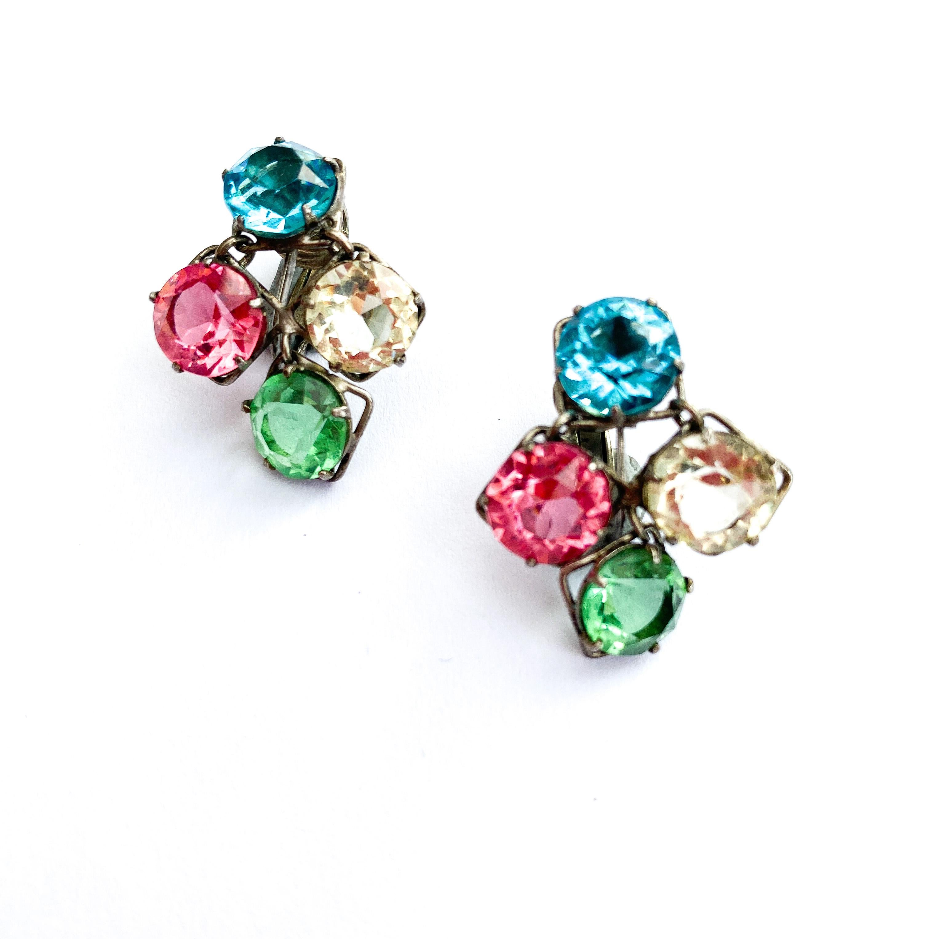 A carnival coloured glass and metal necklace and earrings, Czechoslovakia, 1920s For Sale 6