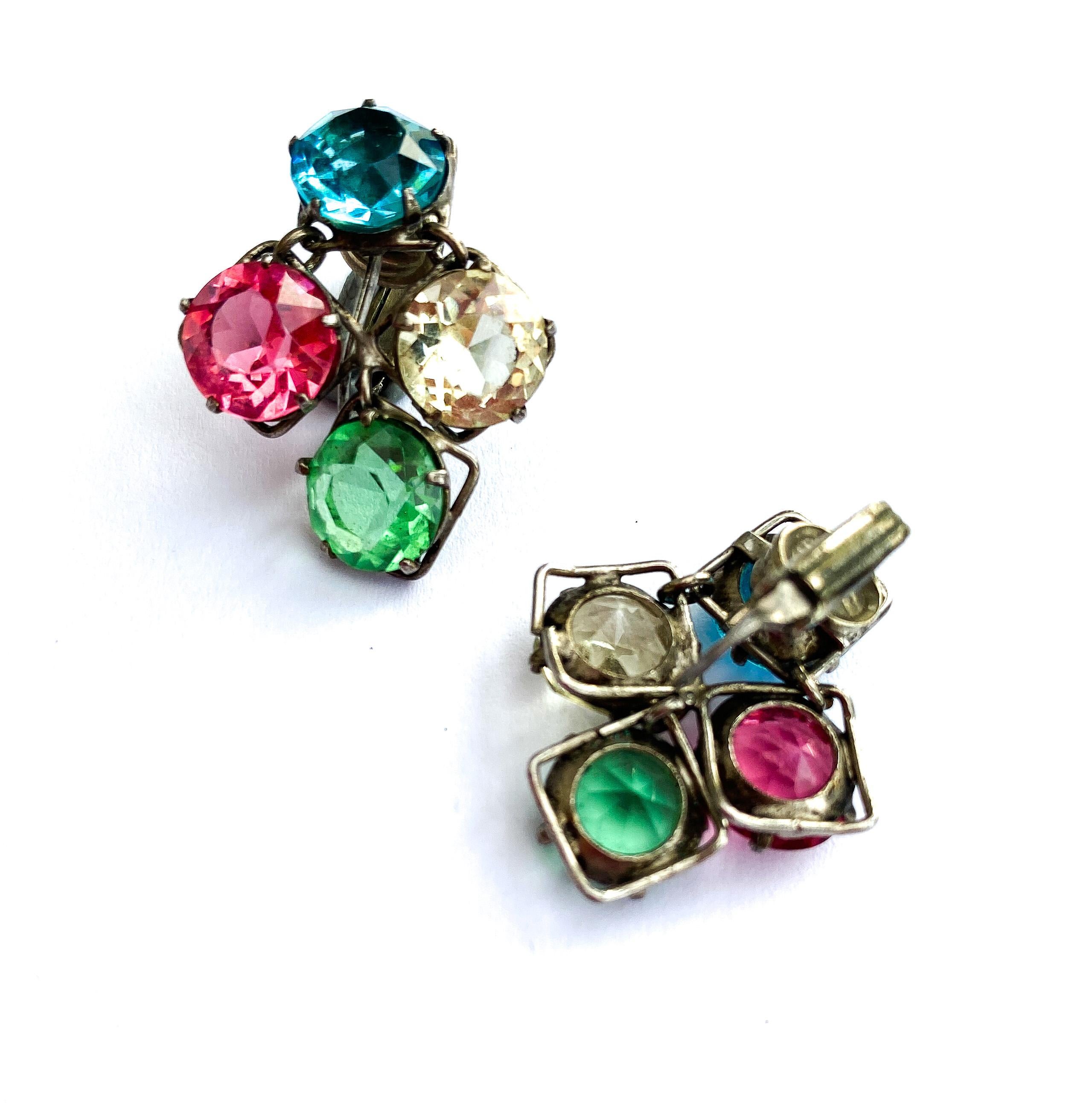 A carnival coloured glass and metal necklace and earrings, Czechoslovakia, 1920s For Sale 7