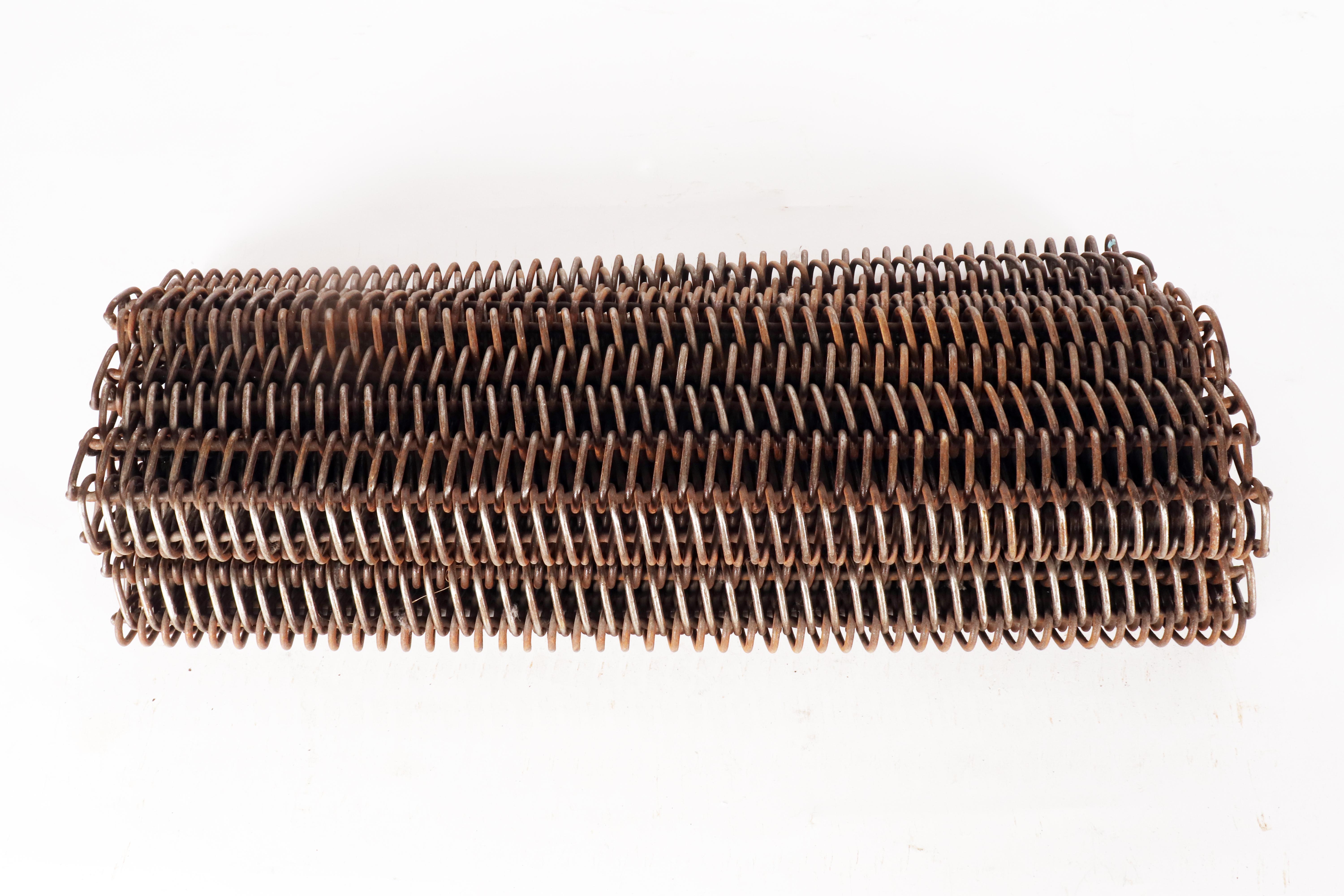 Ein Teppich aus Eisen, von einem Förderband, USA 1900. im Angebot 5