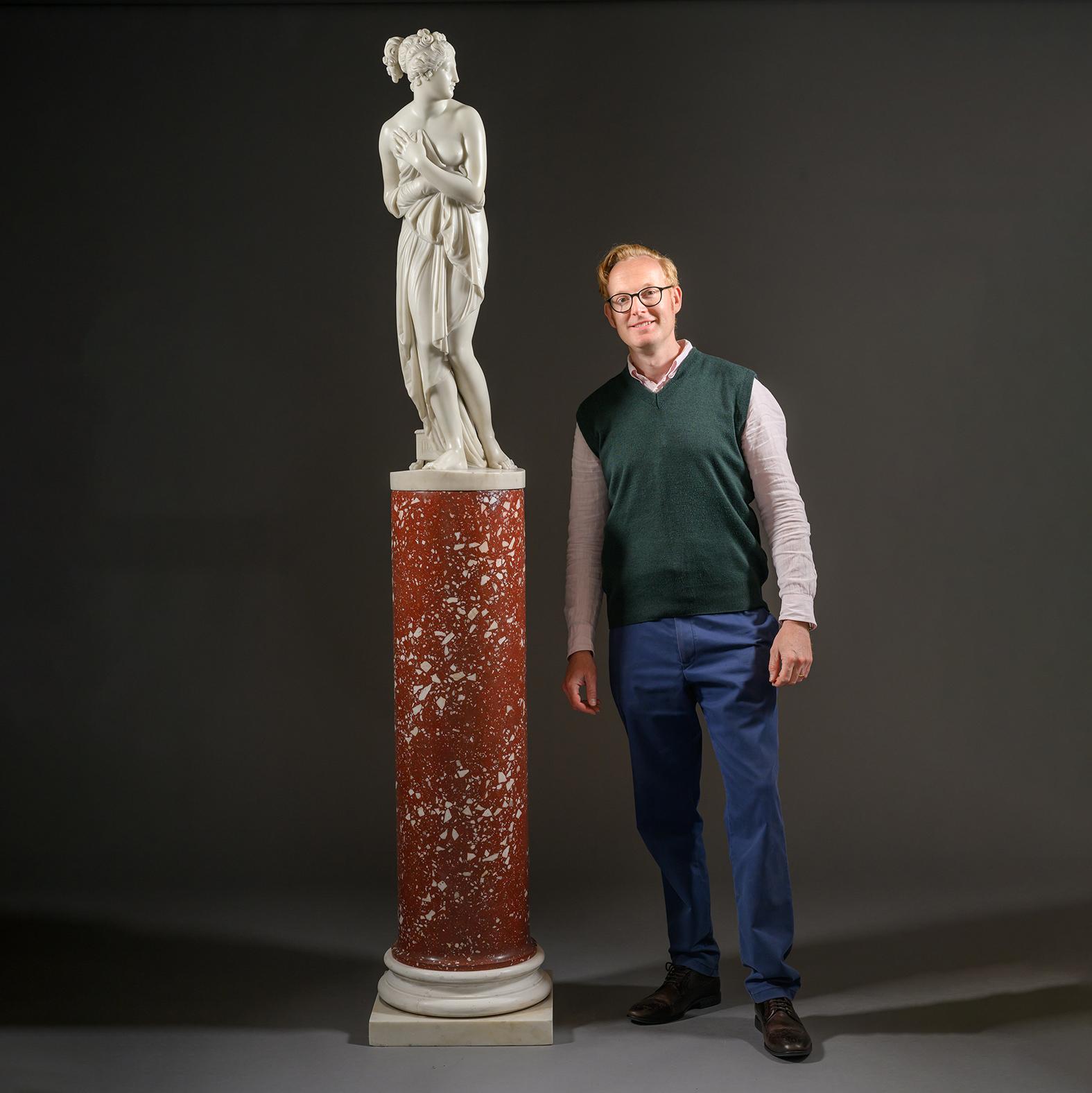 Estatua de mármol de Carrara de la 