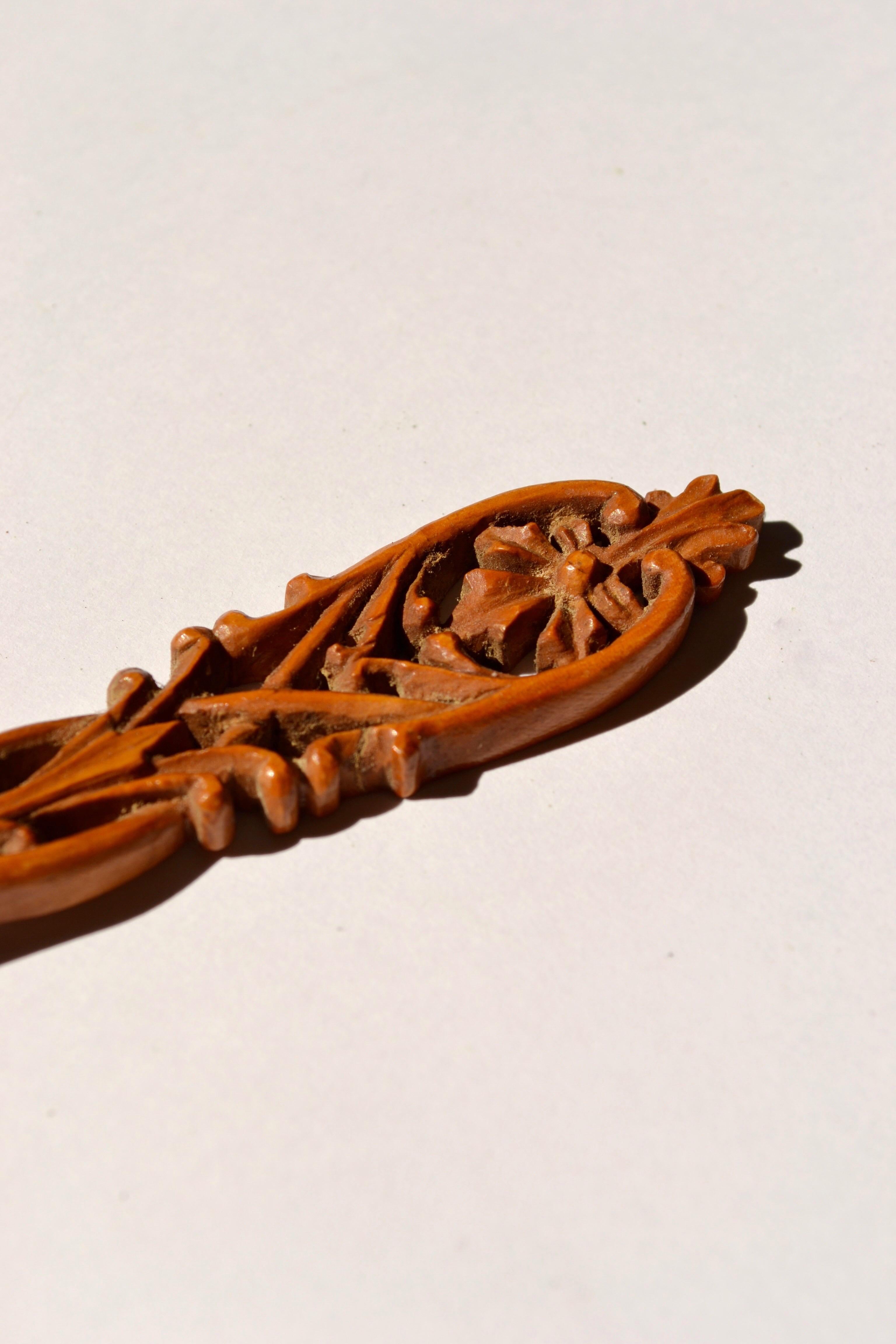 19th Century A Carved boxwood spoon - late 19th century - France. For Sale