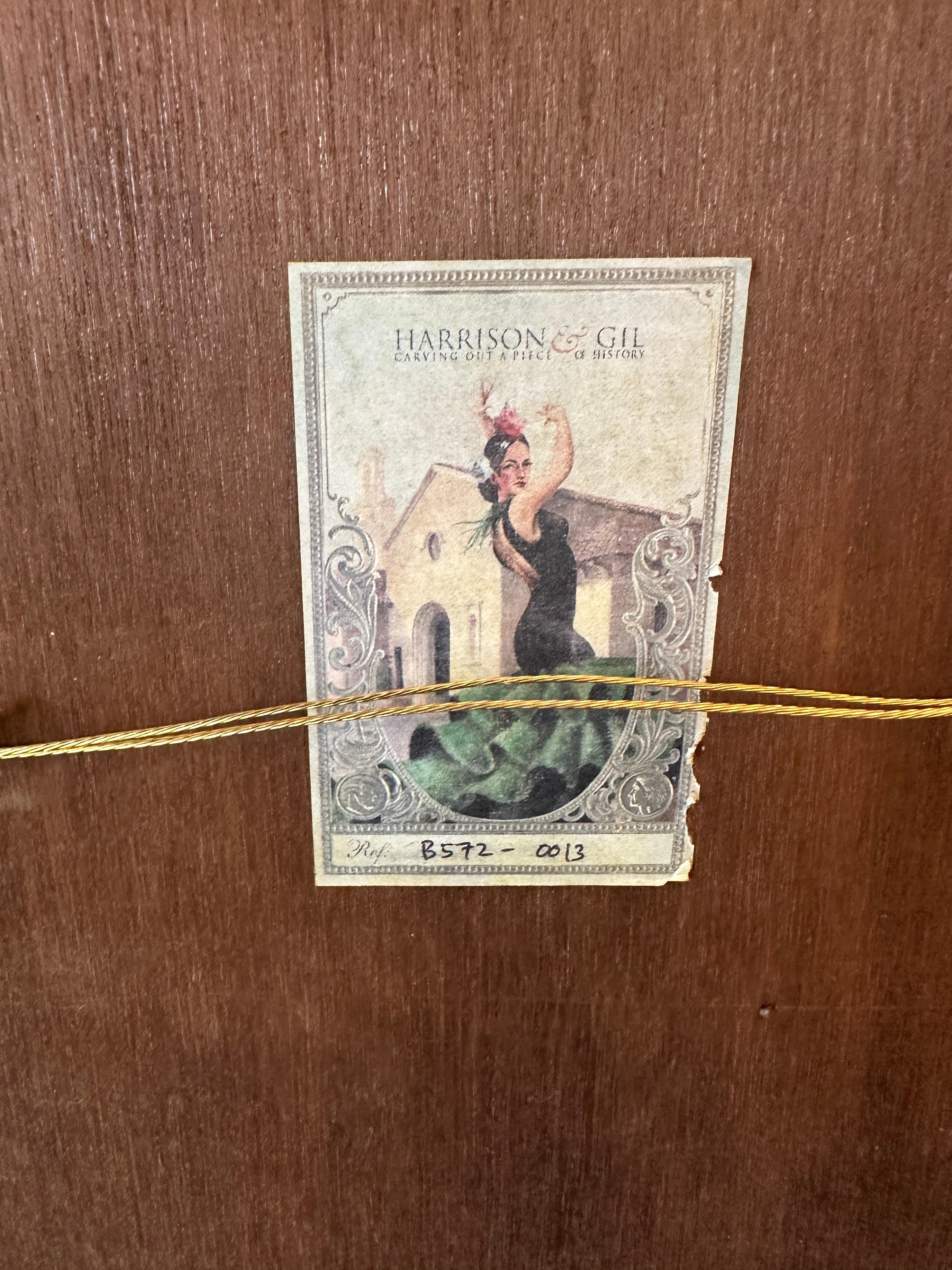 Specchio rococò in legno intagliato di Harrison & Gil in vendita 2