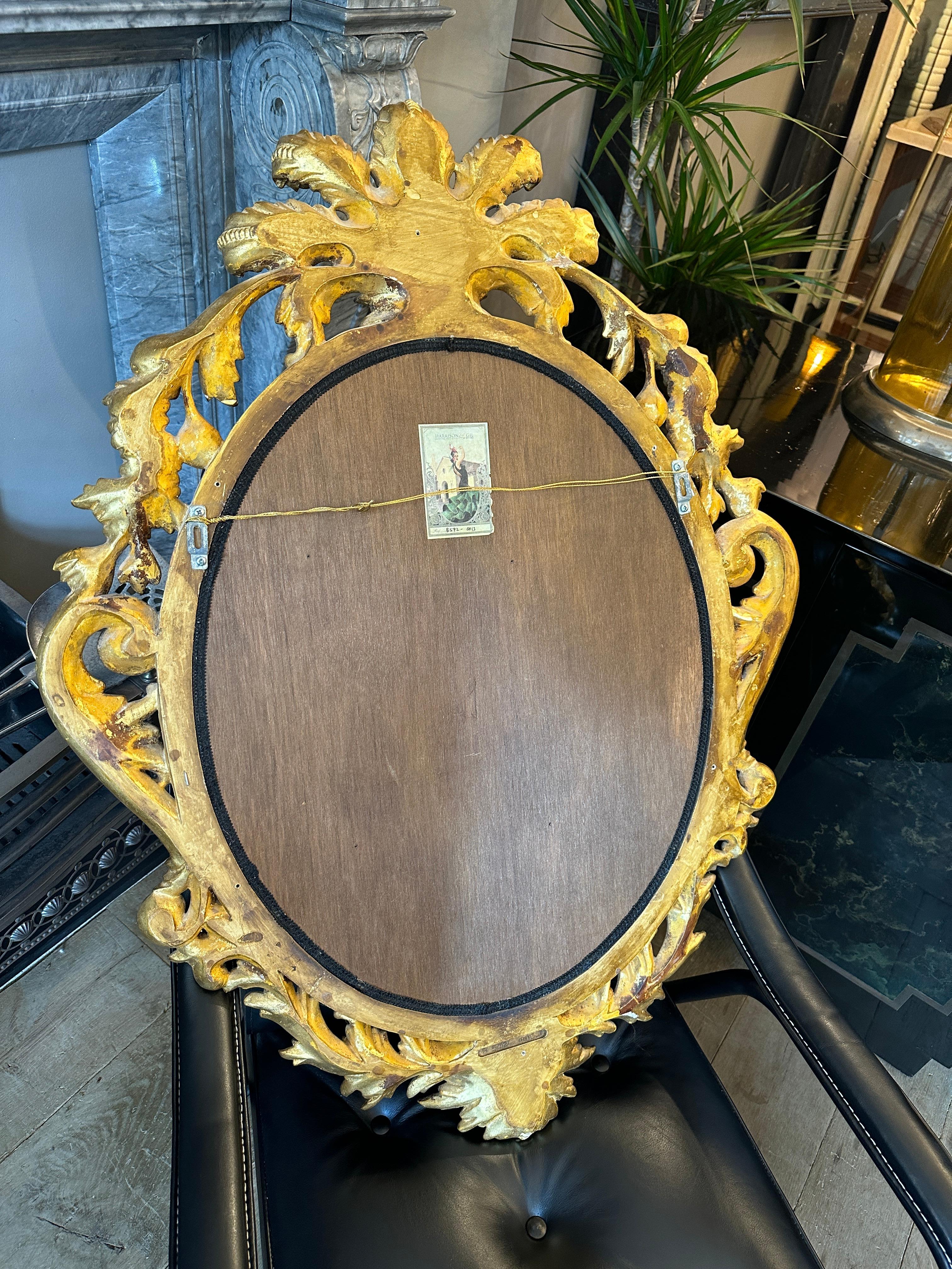 Specchio rococò in legno intagliato di Harrison & Gil in vendita 3