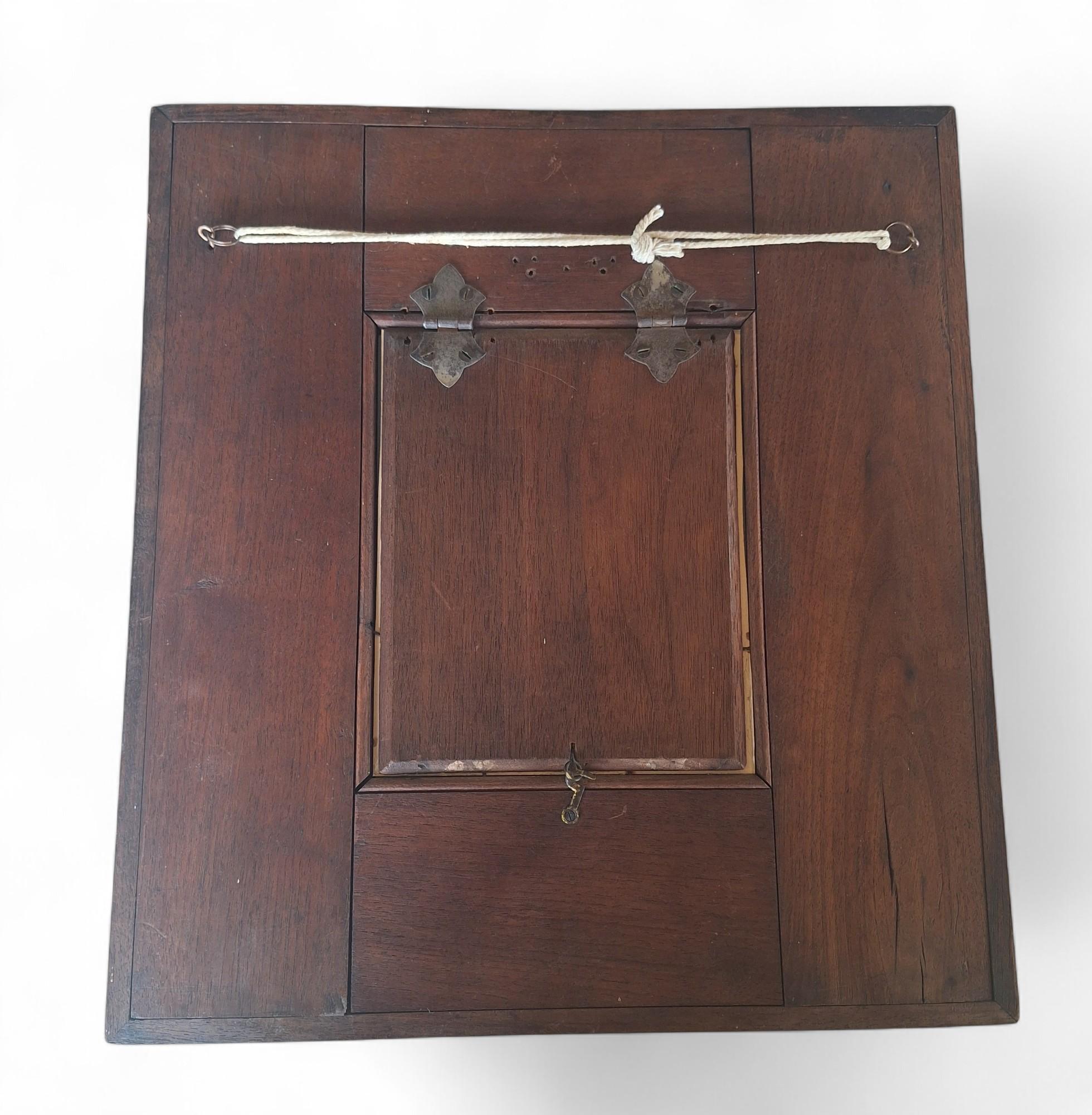 Beech A Carved Mahogany Mirror, circa 1900 For Sale