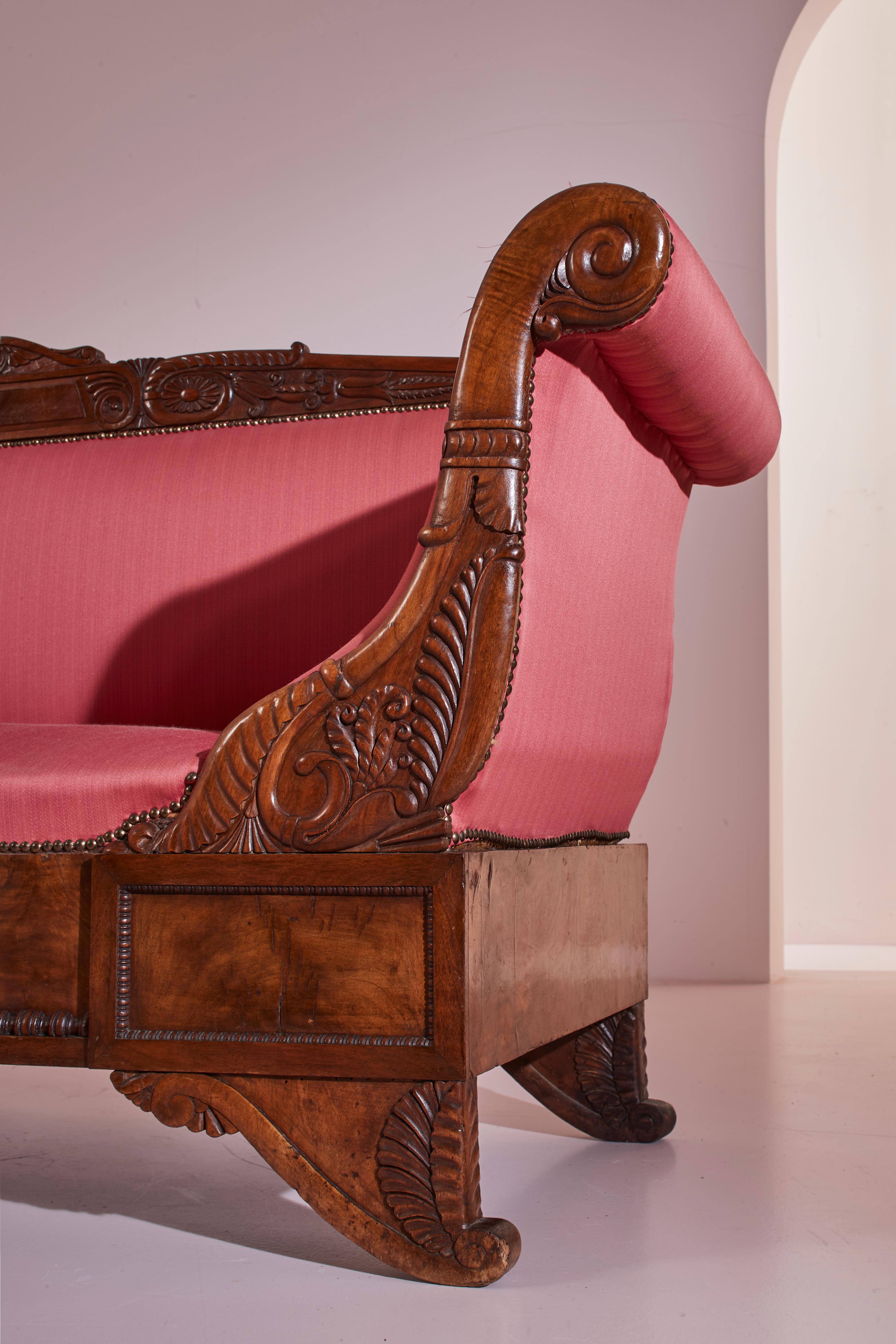 A carved walnut sofa with boat-shaped form in the style of Henry Thomas Peters For Sale 2