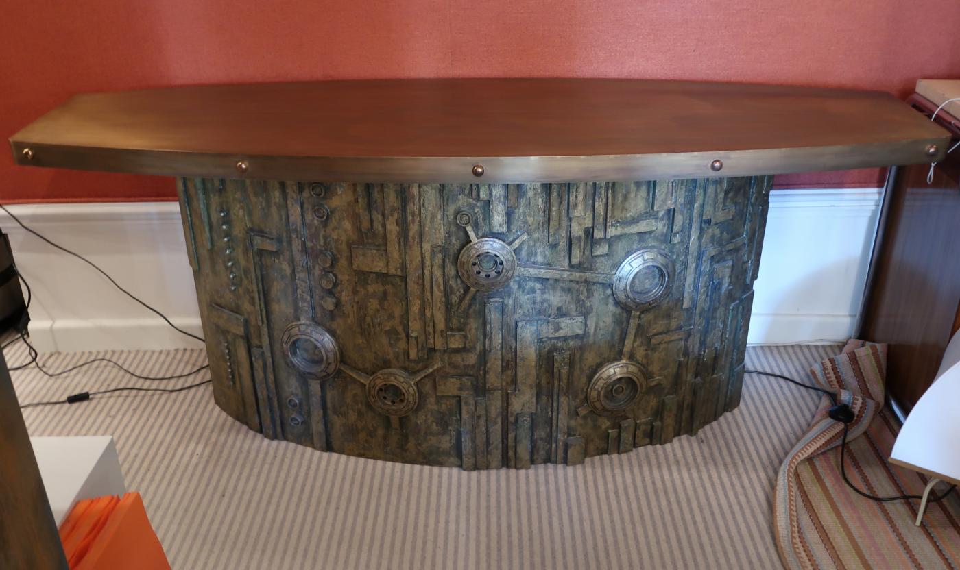 Mid-Century Modern Carved Wood and Brass Top Midcentury Italian Console Table, 1970 For Sale
