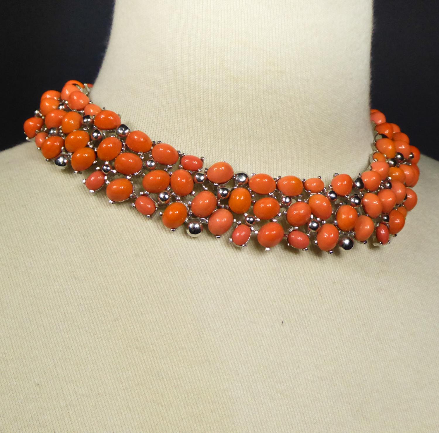 A Carven Haute Couture Necklace in glass Beads Circa 1960/1970 7