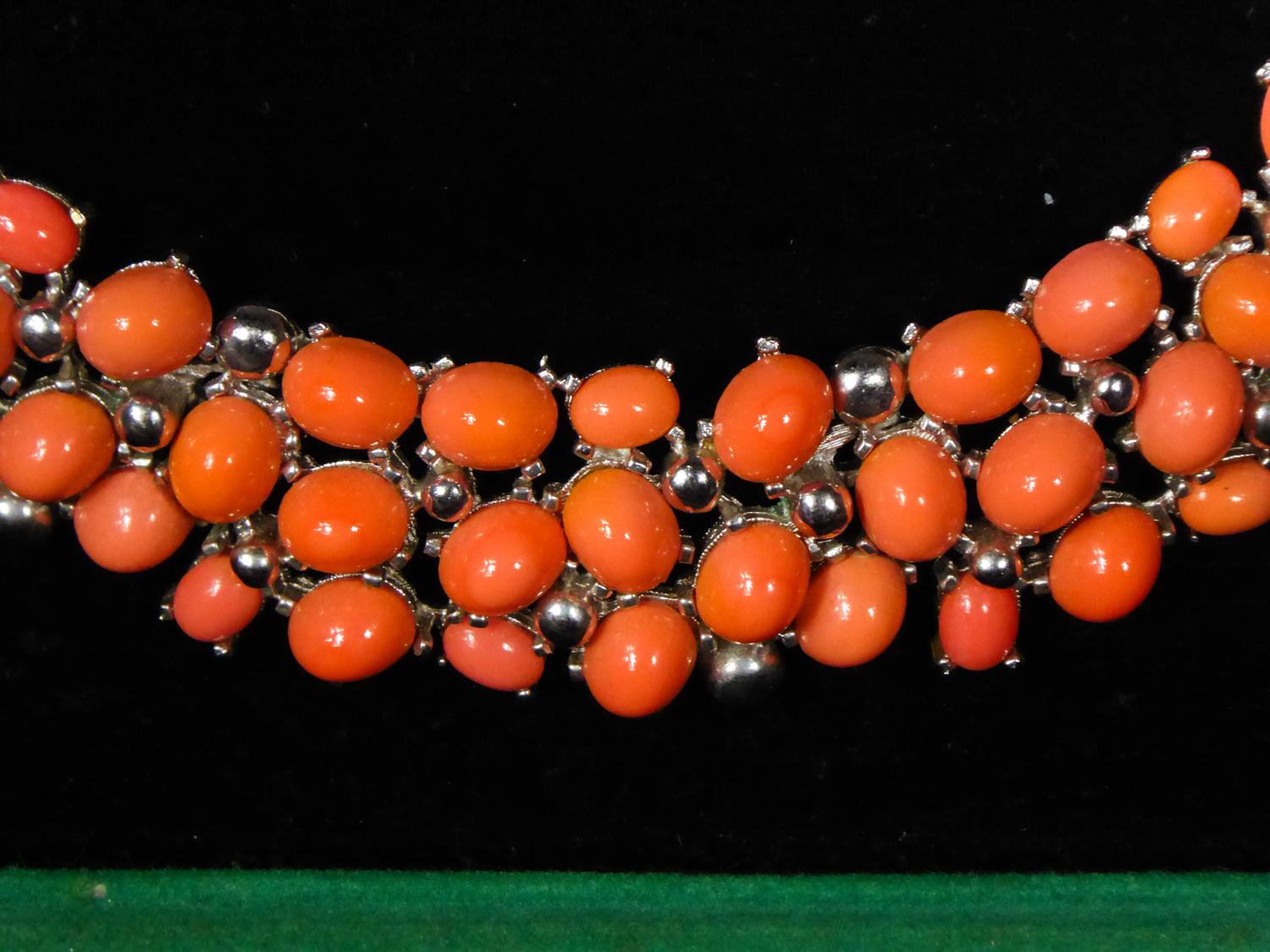 A Carven Haute Couture Necklace in glass Beads Circa 1960/1970 2