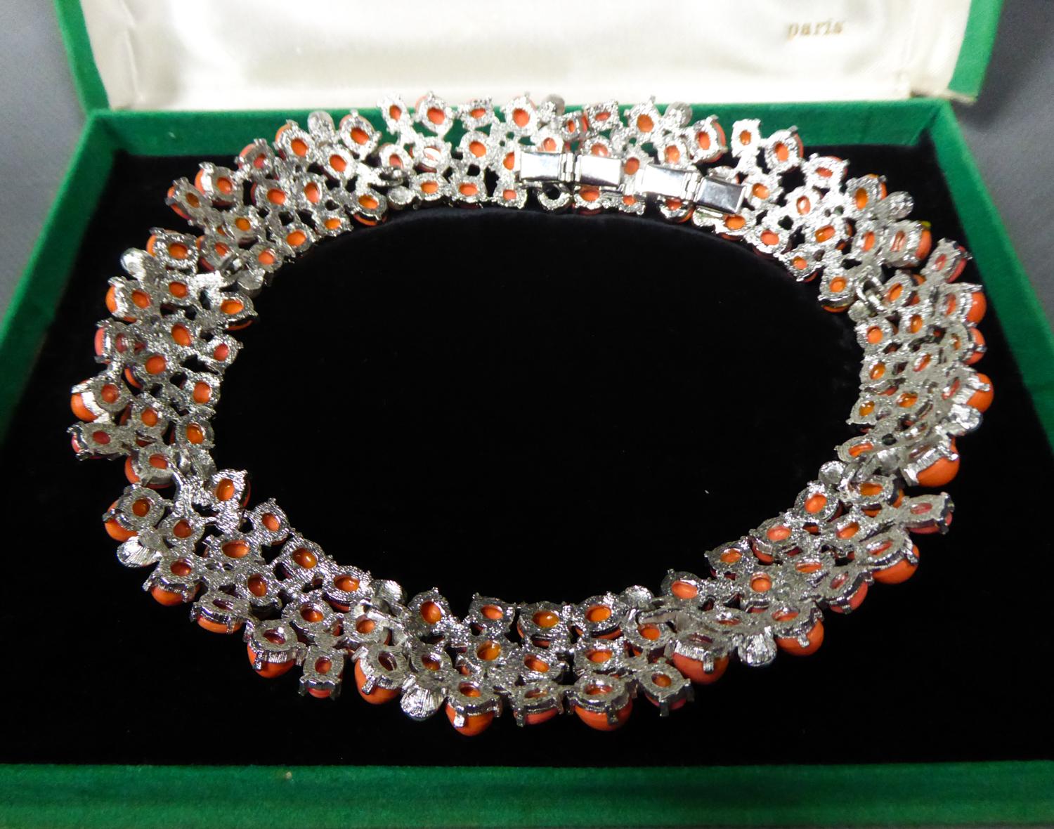 Collier haute couture A Carven en perles de verre, circa 1960/1970 4