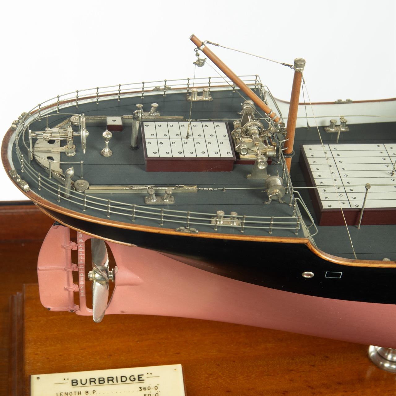 Un modèle de S.S. de chantier naval en caisse Burbridge/S.S. Burcombe, 1912 en vente 3