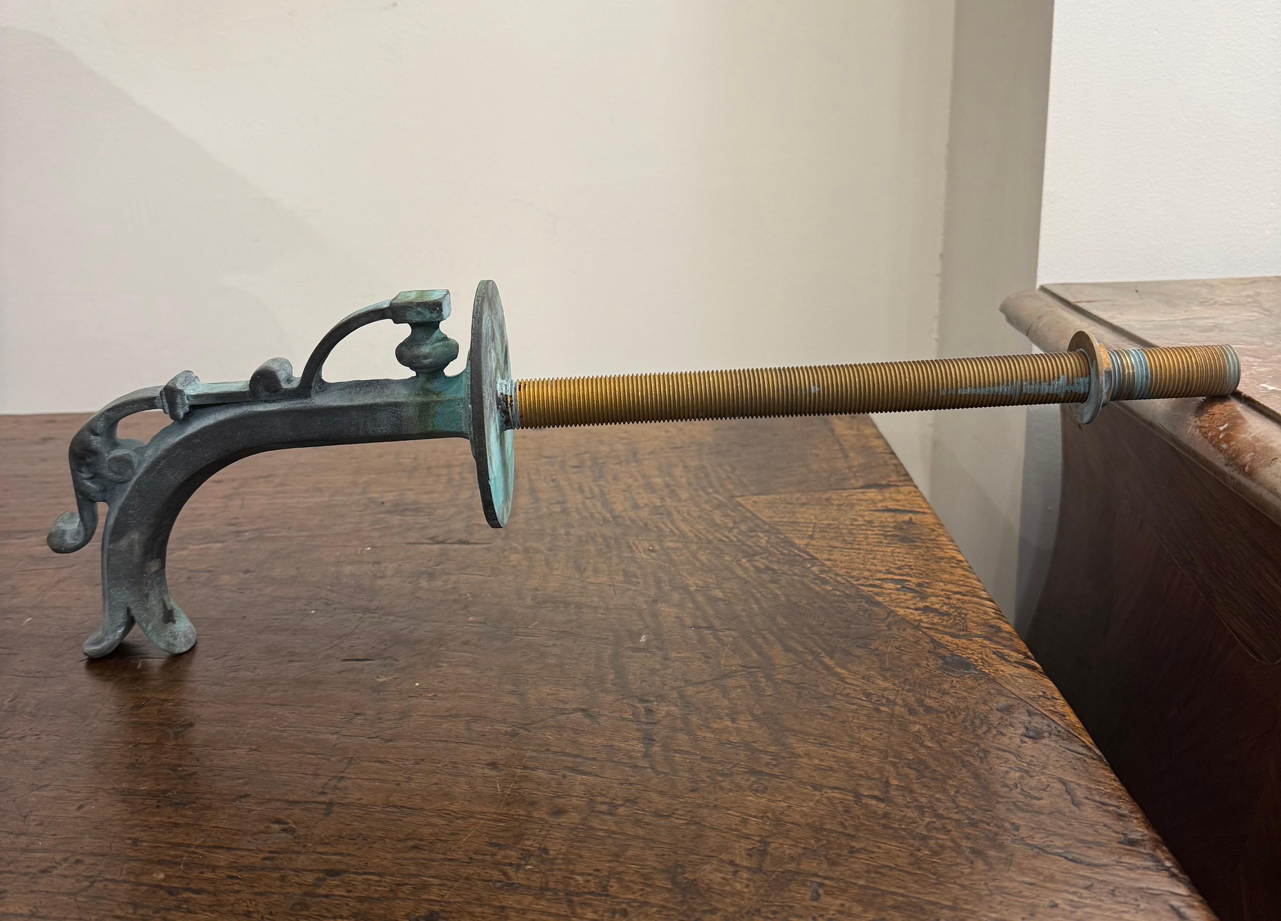 A Cast Bronze FW Spout with Small Florette and Egg and Dart Pattern

Dimension: Height: 15.5cm Width: 48cm (Widest Point) Depth: 10cm (Widest Point)