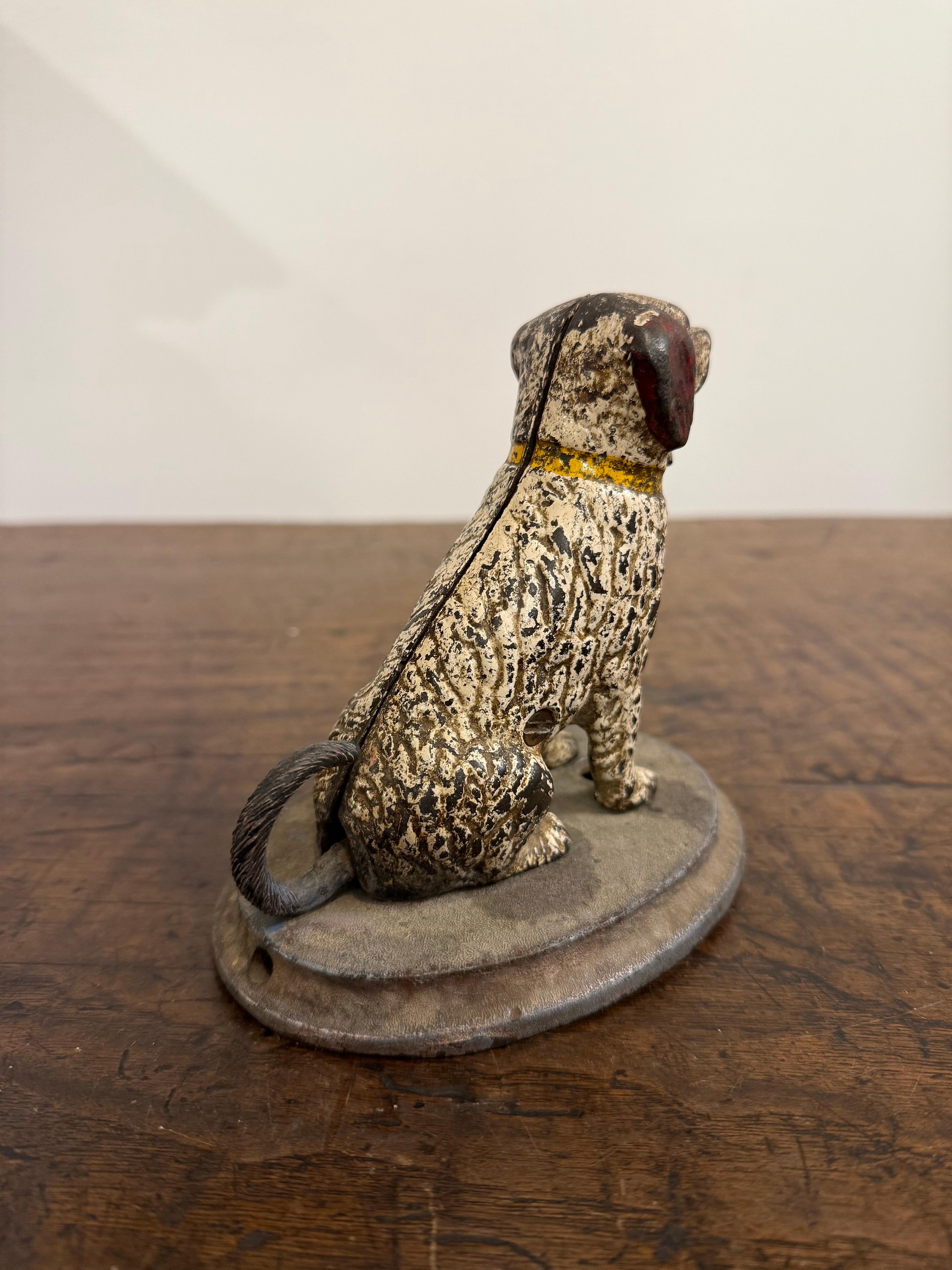 Un chien peint en fonte, 20e siècle Bon état - En vente à ARMADALE, VIC