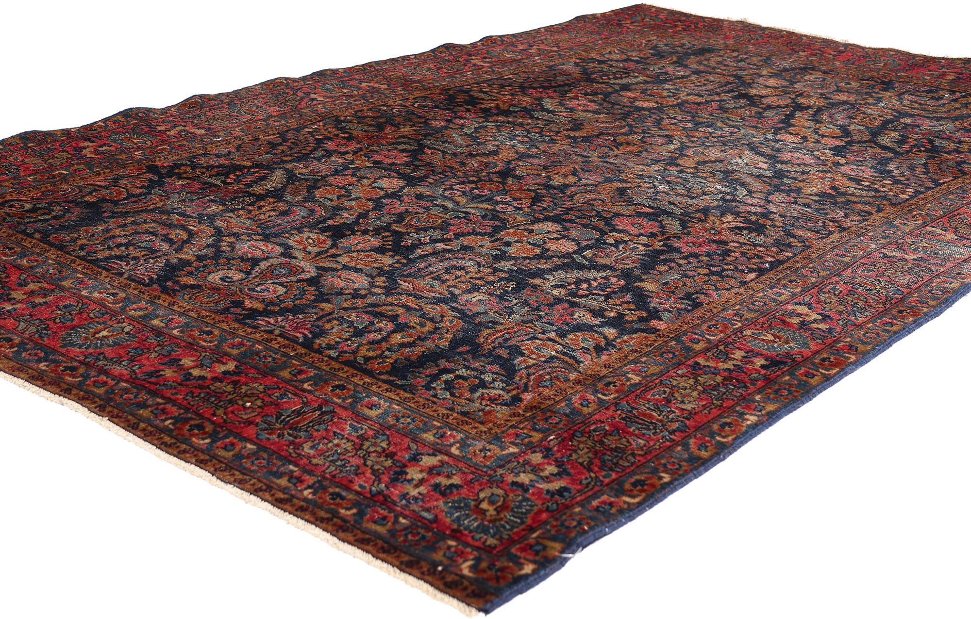 79266 Alfombra persa antigua Sarouk de finales del siglo XIX, 04'07 x 07'03. En el ocaso del siglo XIX, cuando los talleres de tejedores persas estaban en la cima de su arte, esta alfombra Sarouk de lana anudada a mano surgió como una visión de