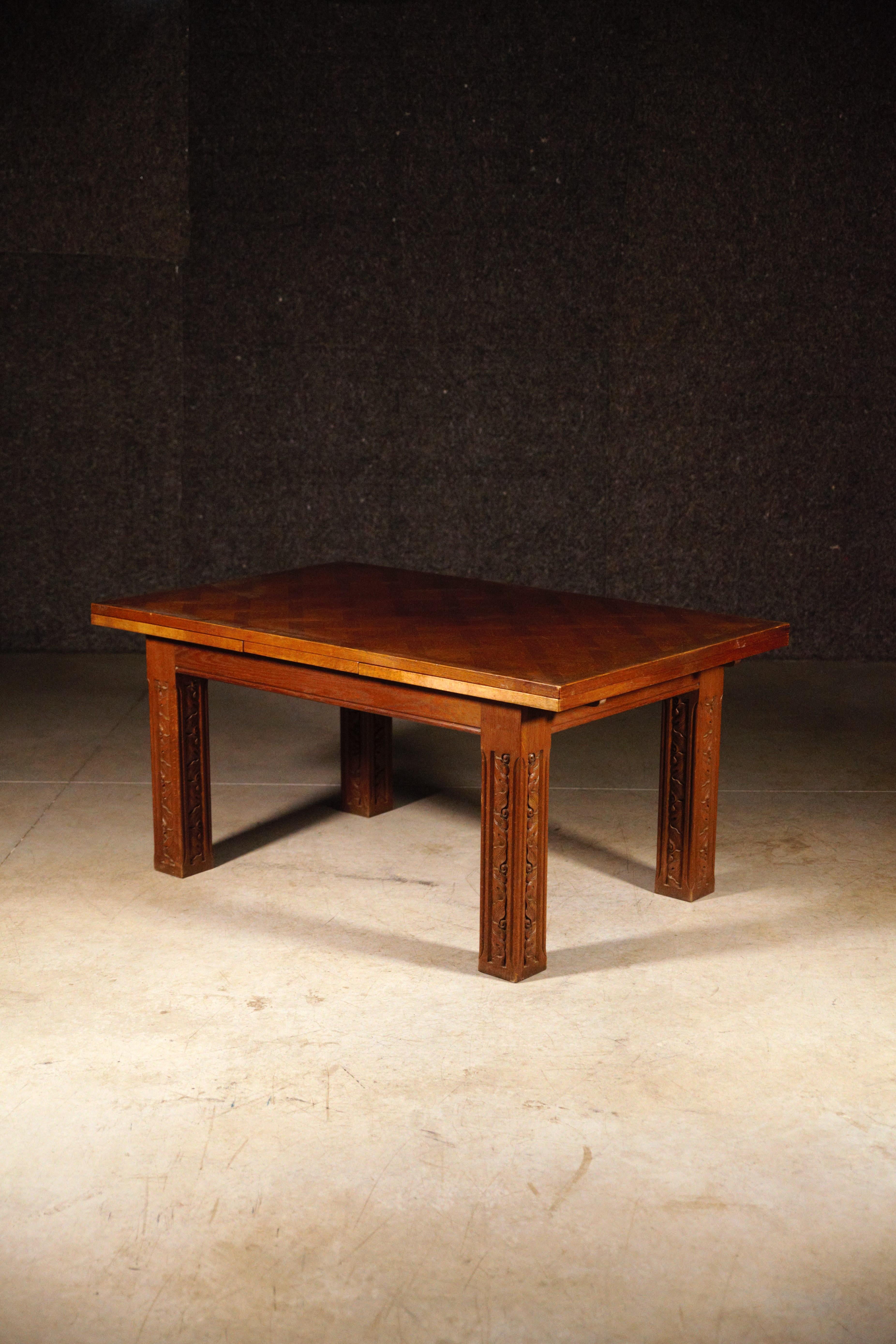 A dining table by Joseph Savina.

With two extensions : one extension : 60cm  Long with two extensions : 280cm

Model : Saint Gonéry

Oak wood