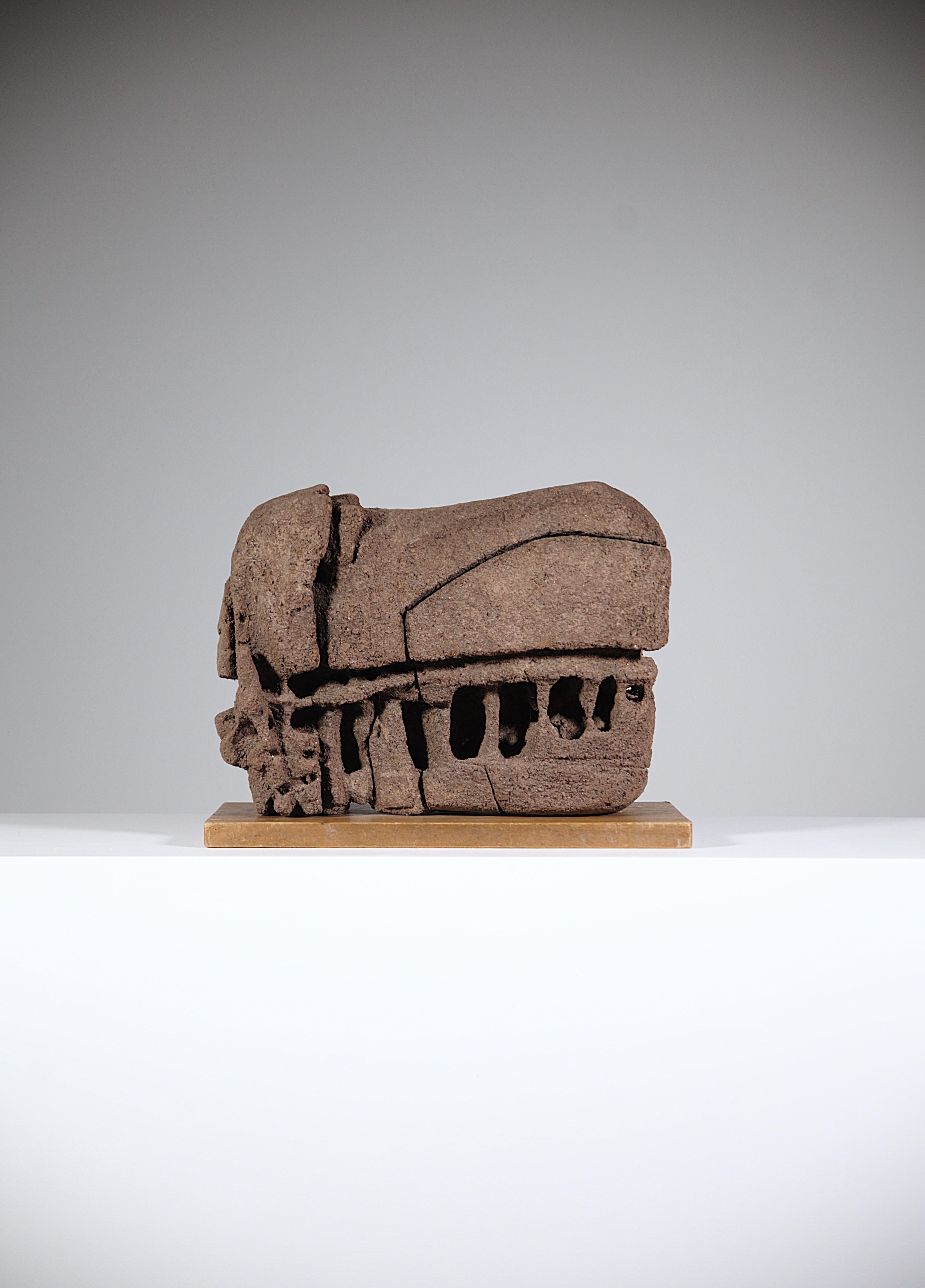 Scultura in cemento basaltico di Jean Amado Francia, anni '70 in vendita 1