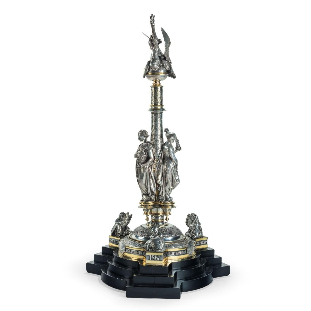 Anglais Un centre de table offert à Thomas Fairbairn pour l'organisation du Manchester de 1857 en vente