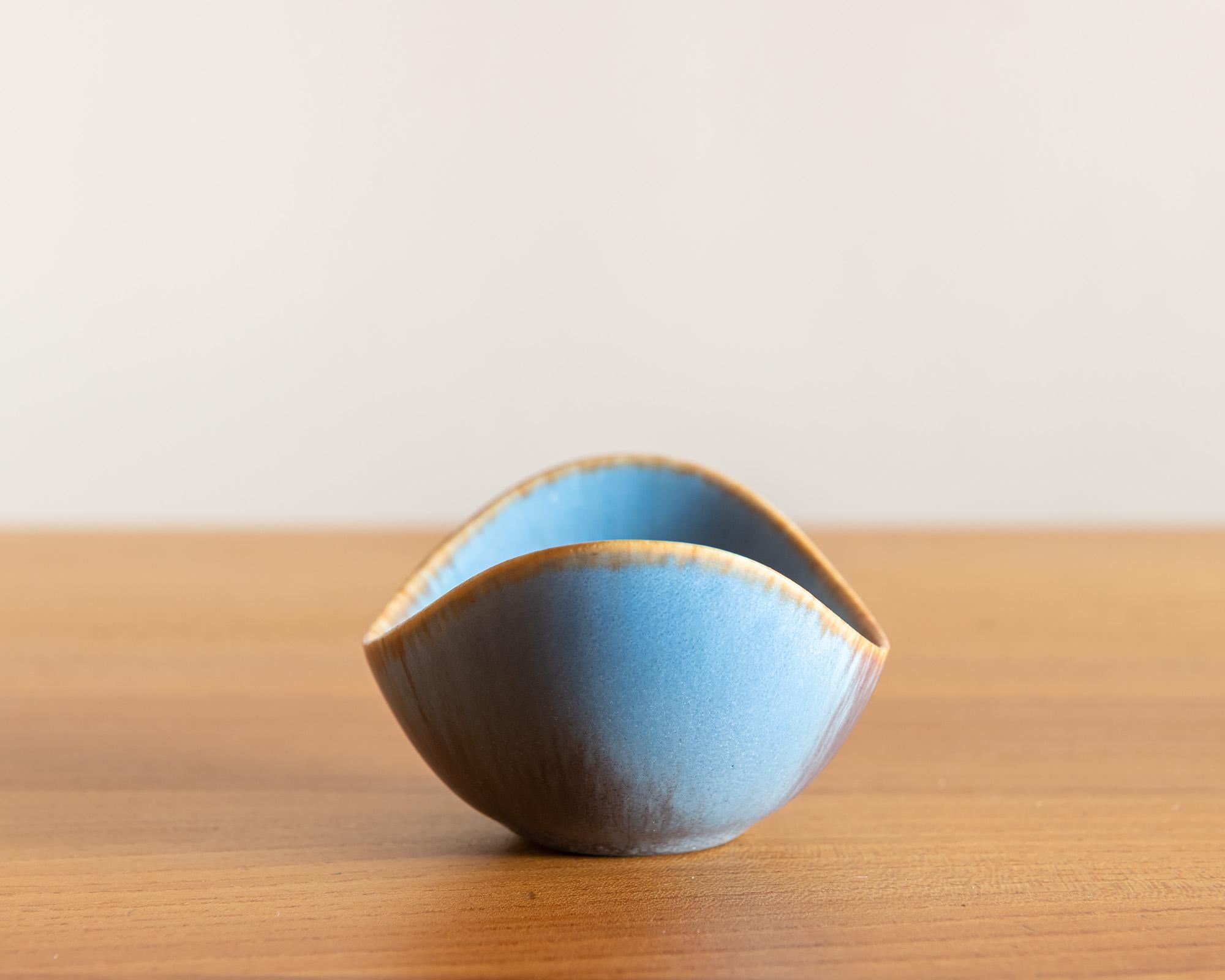 Scandinavo moderno Ciotola in ceramica di Gunnar Nylund per Rorstrand, Svezia, anni '60 in vendita