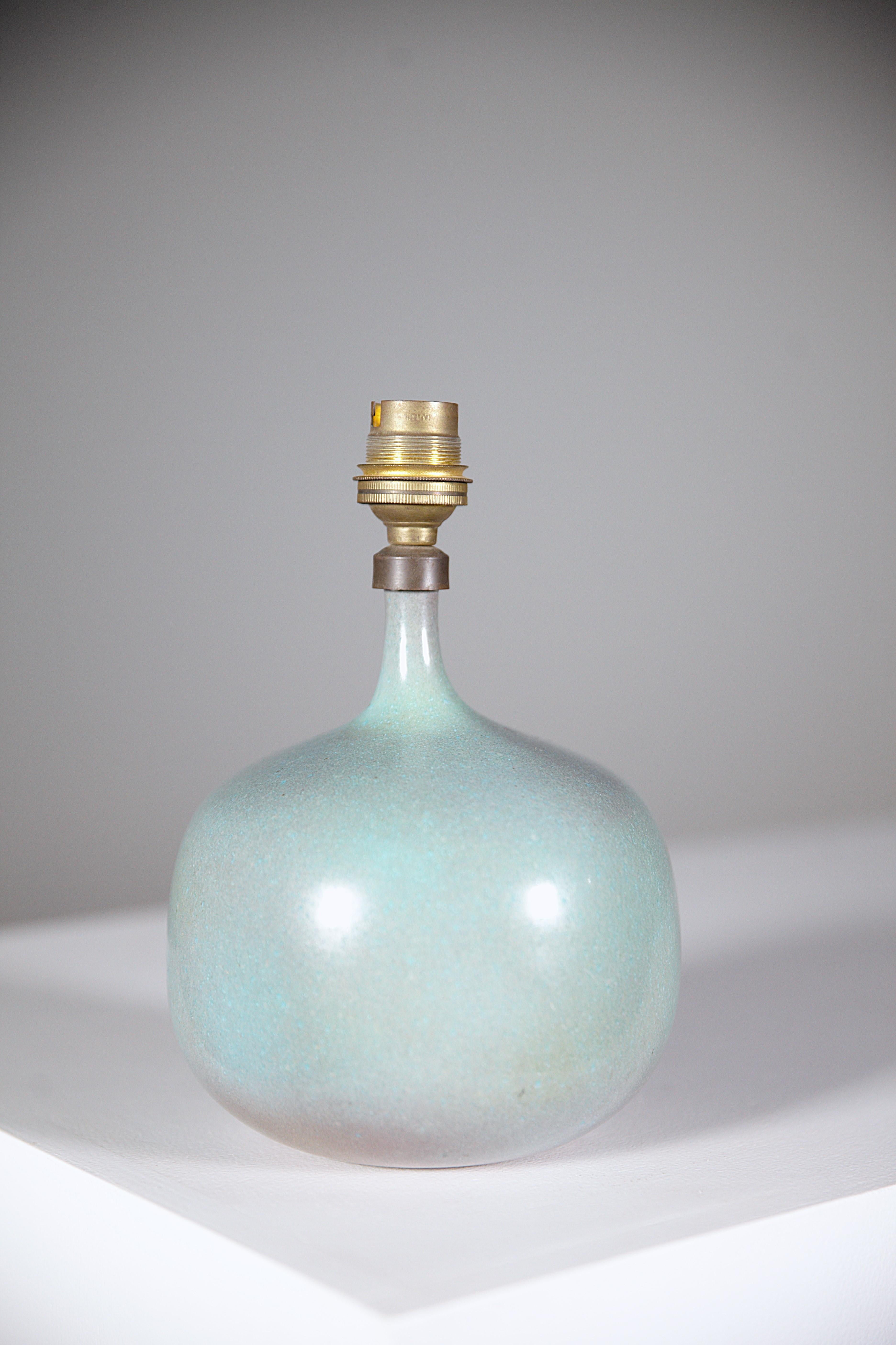 Eine Keramiklampe von Jacques & Dani Ruelland Frankreich 1970er Jahre (Emailliert) im Angebot