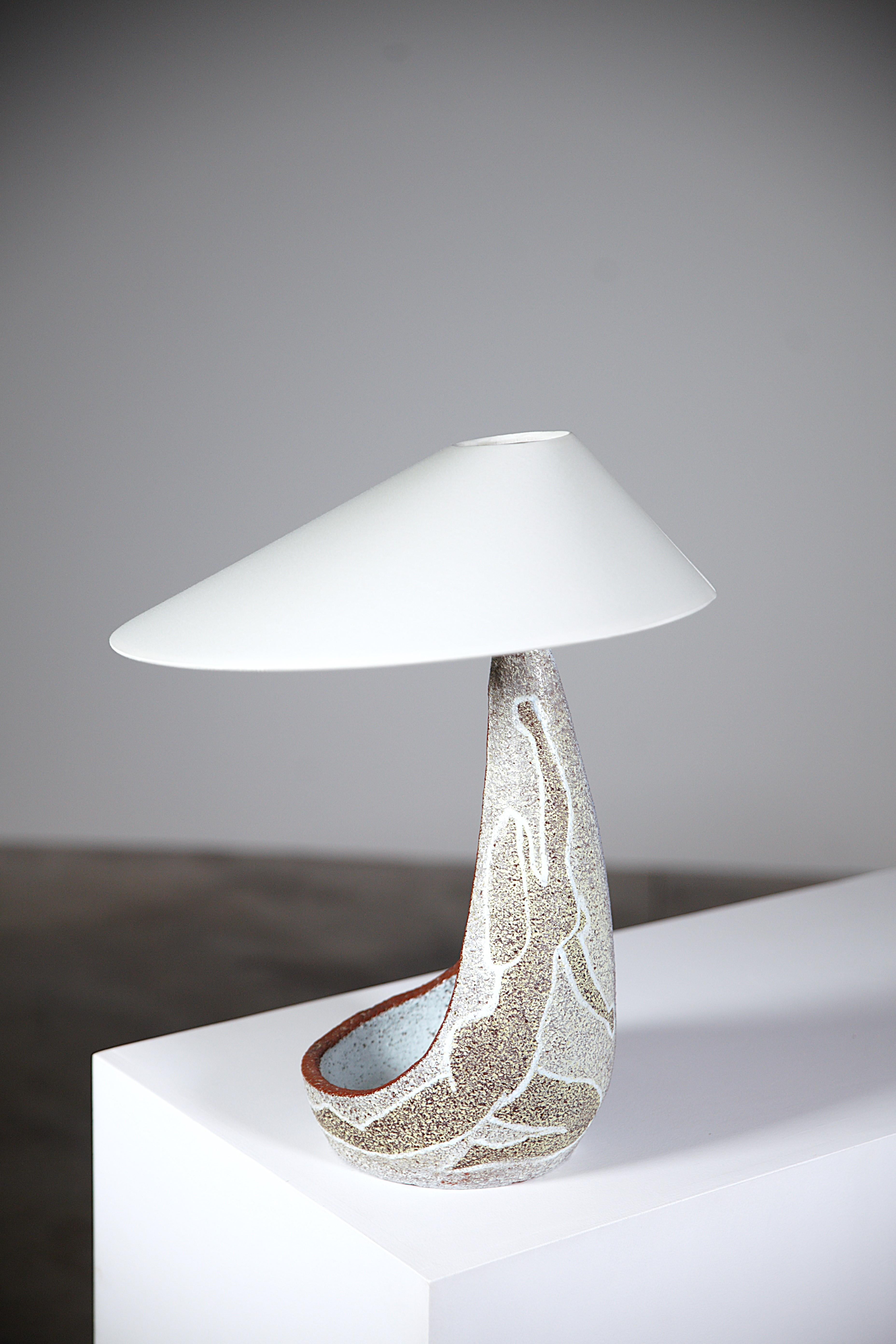 Francese Lampada in ceramica di Les Potiers D'accolay Francia anni '70 in vendita