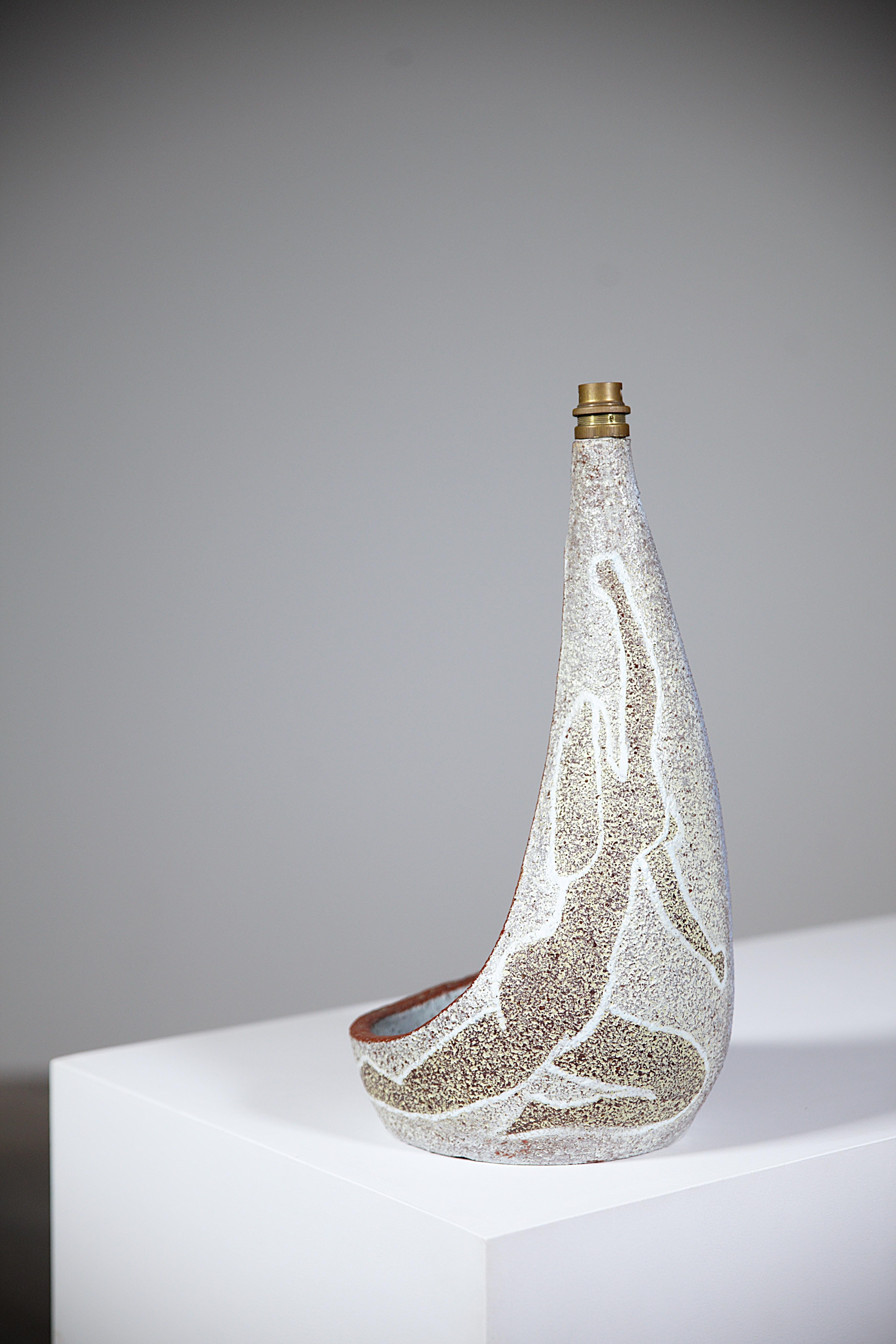 Fine XX secolo Lampada in ceramica di Les Potiers D'accolay Francia anni '70 in vendita