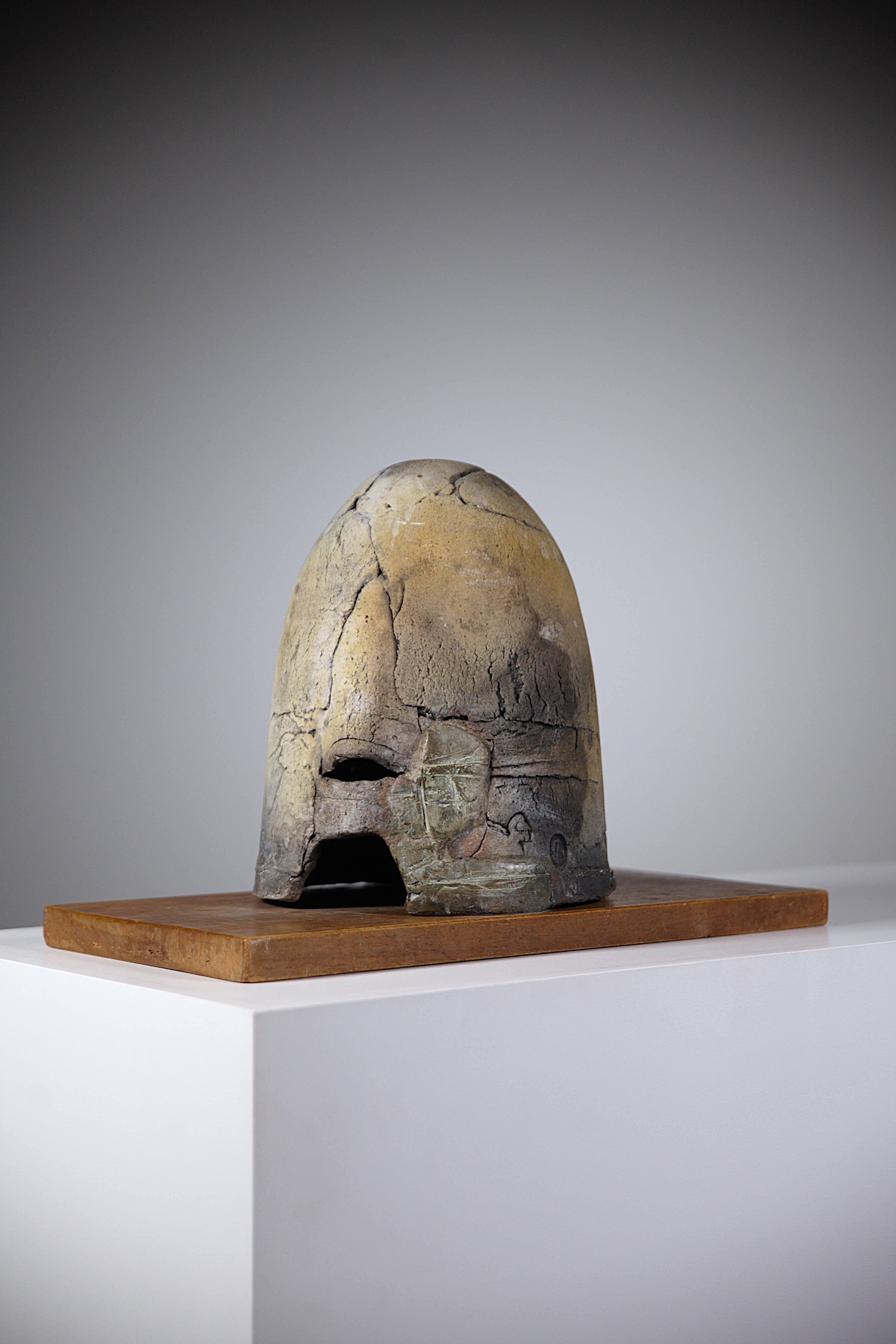 Francese Scultura di maschera in ceramica di Christine Fabre Francia anni 2000 in vendita