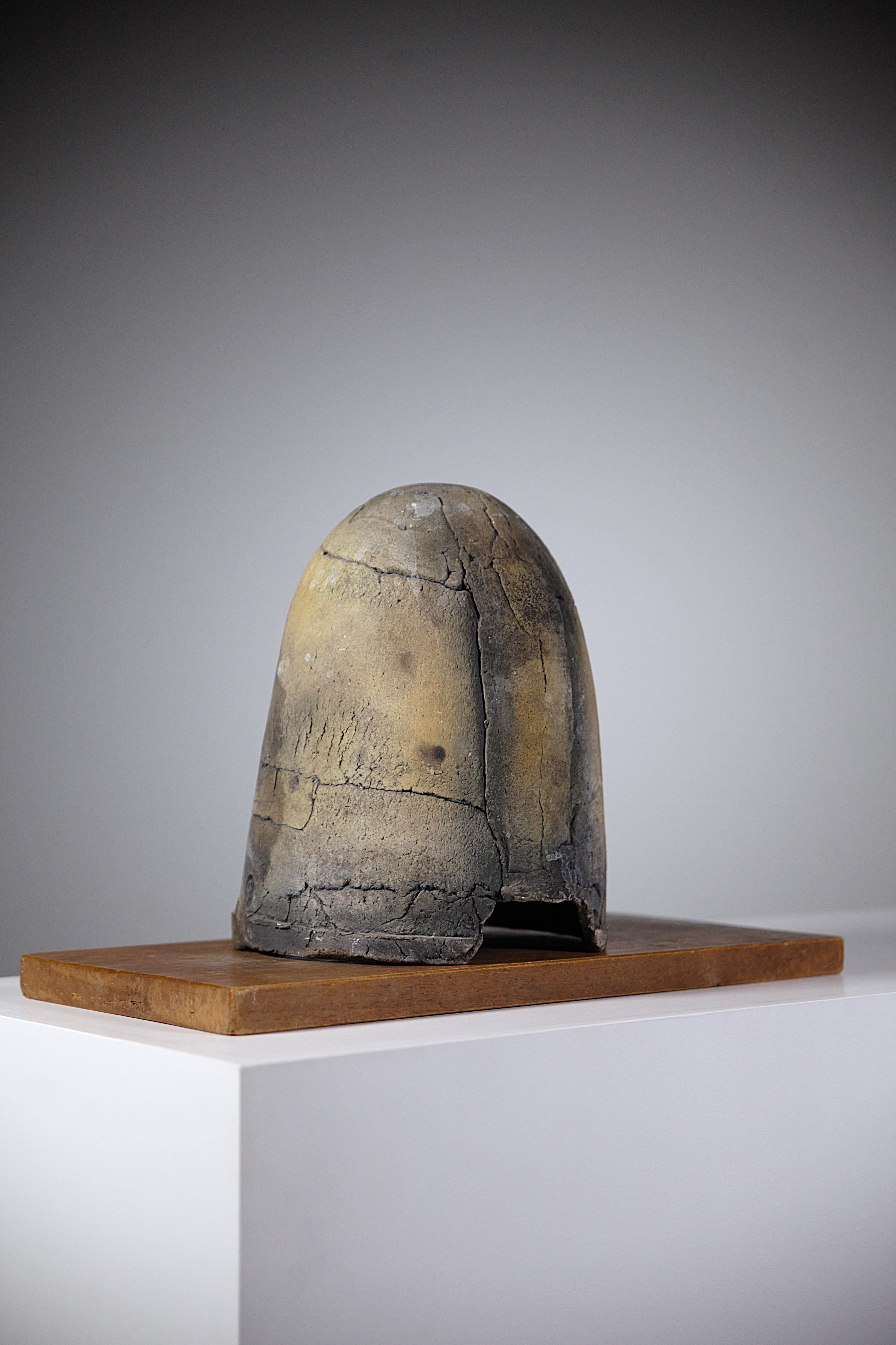 XXI secolo e contemporaneo Scultura di maschera in ceramica di Christine Fabre Francia anni 2000 in vendita