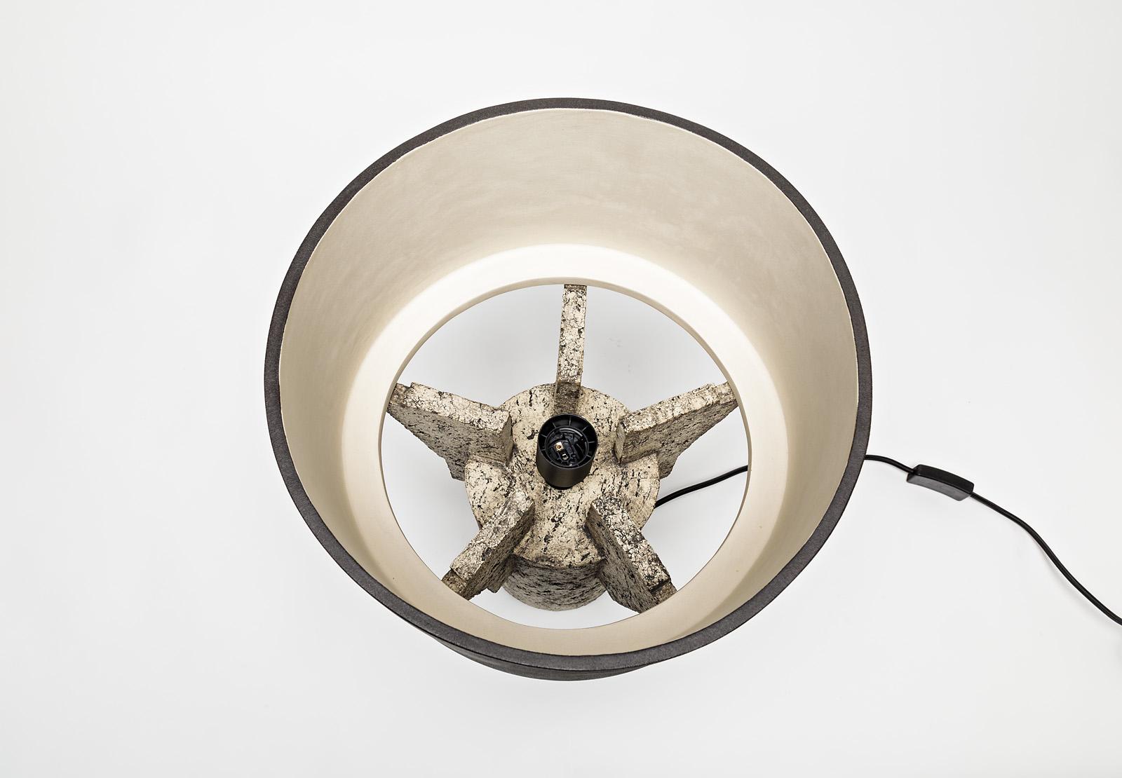 Keramische Tischlampe von Denis Castaing mit brauner Glasur:: 2019 im Zustand „Neu“ im Angebot in Saint-Ouen, FR