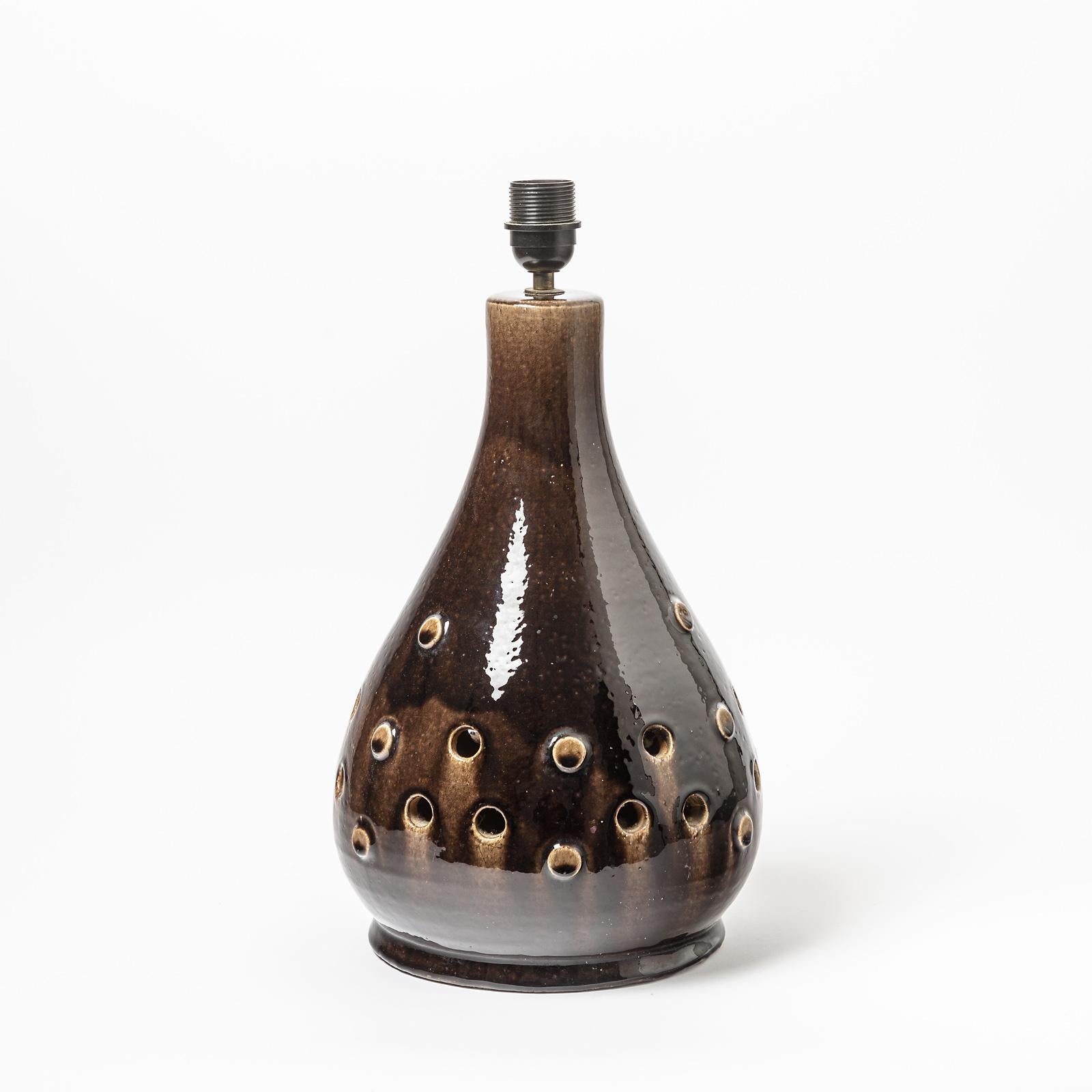Français Lampe de table en céramique dans le style de Georges Pelletier, datant d'environ 1960-1970 en vente