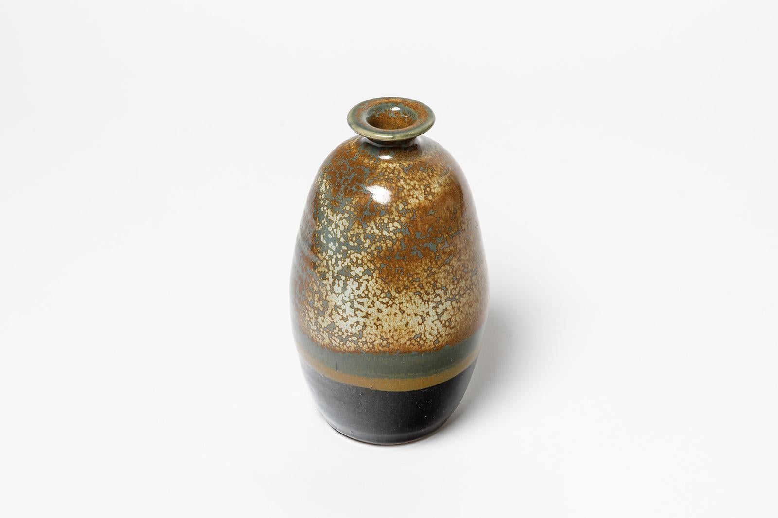 Beaux-Arts Vase en céramique de Daniel De Montmollin, vers 19801990 en vente