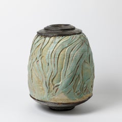 Vase en céramique de Georges Sybesma à La Borne:: France:: vers 2010