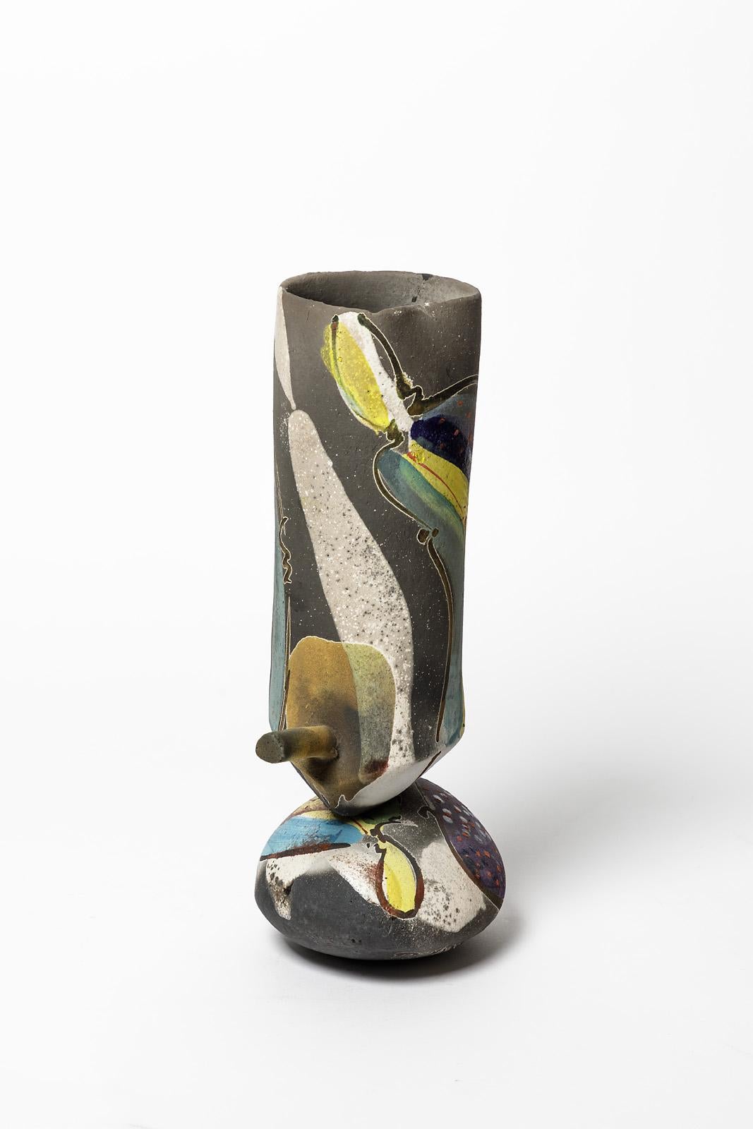 Un vase en céramique à la décoration glacée abstraite de David Miller (1942-2008)
Conditions d'origine parfaites.
Pièce unique.
Signé sous la base,
Vers 1990.


 