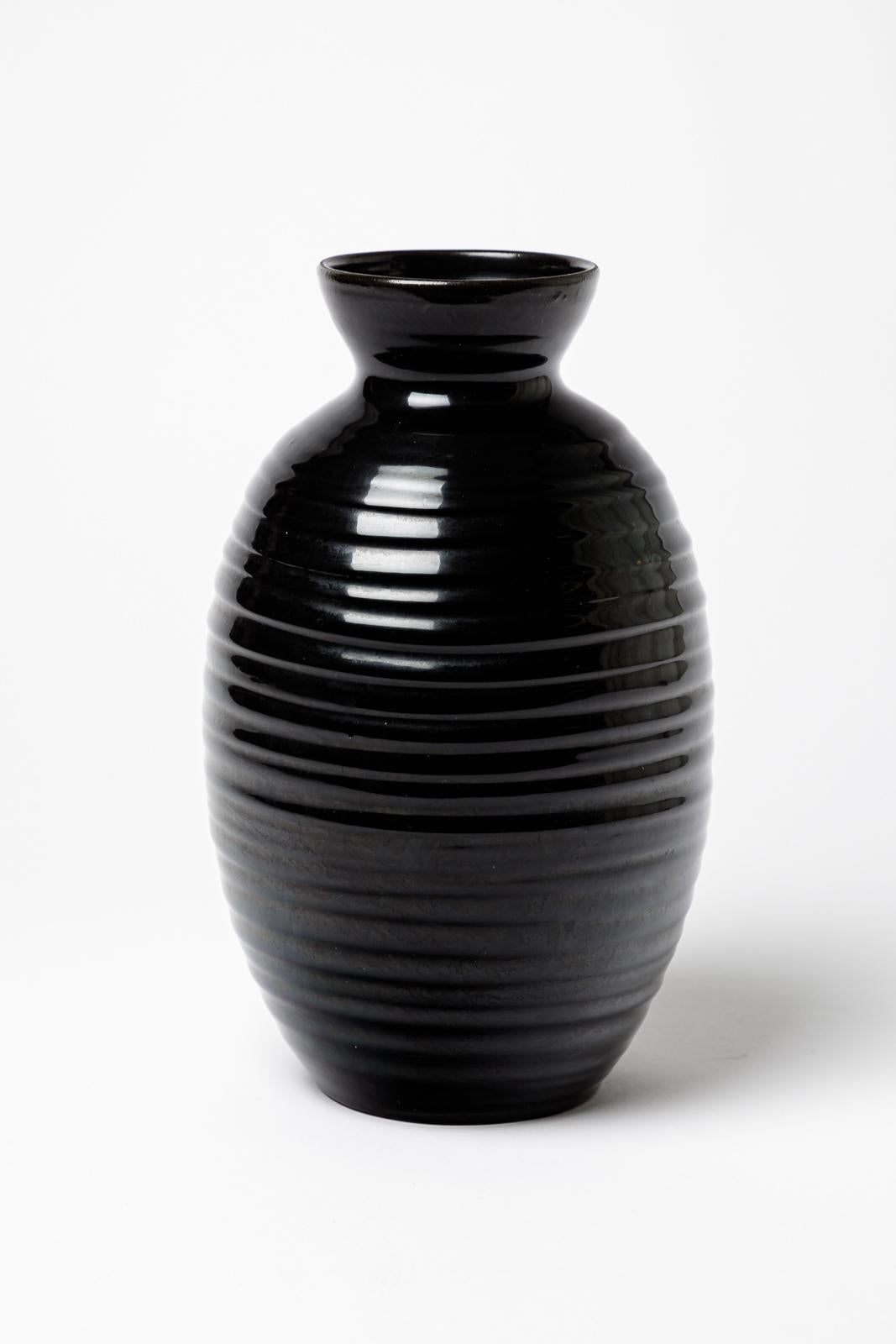 Beaux-Arts Vaso in ceramica con decorazione a smalto nero di Accolay, cica 1960-1970 in vendita
