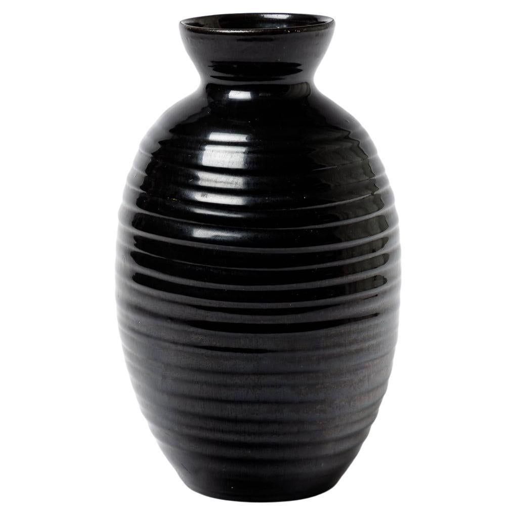 Vaso in ceramica con decorazione a smalto nero di Accolay, cica 1960-1970