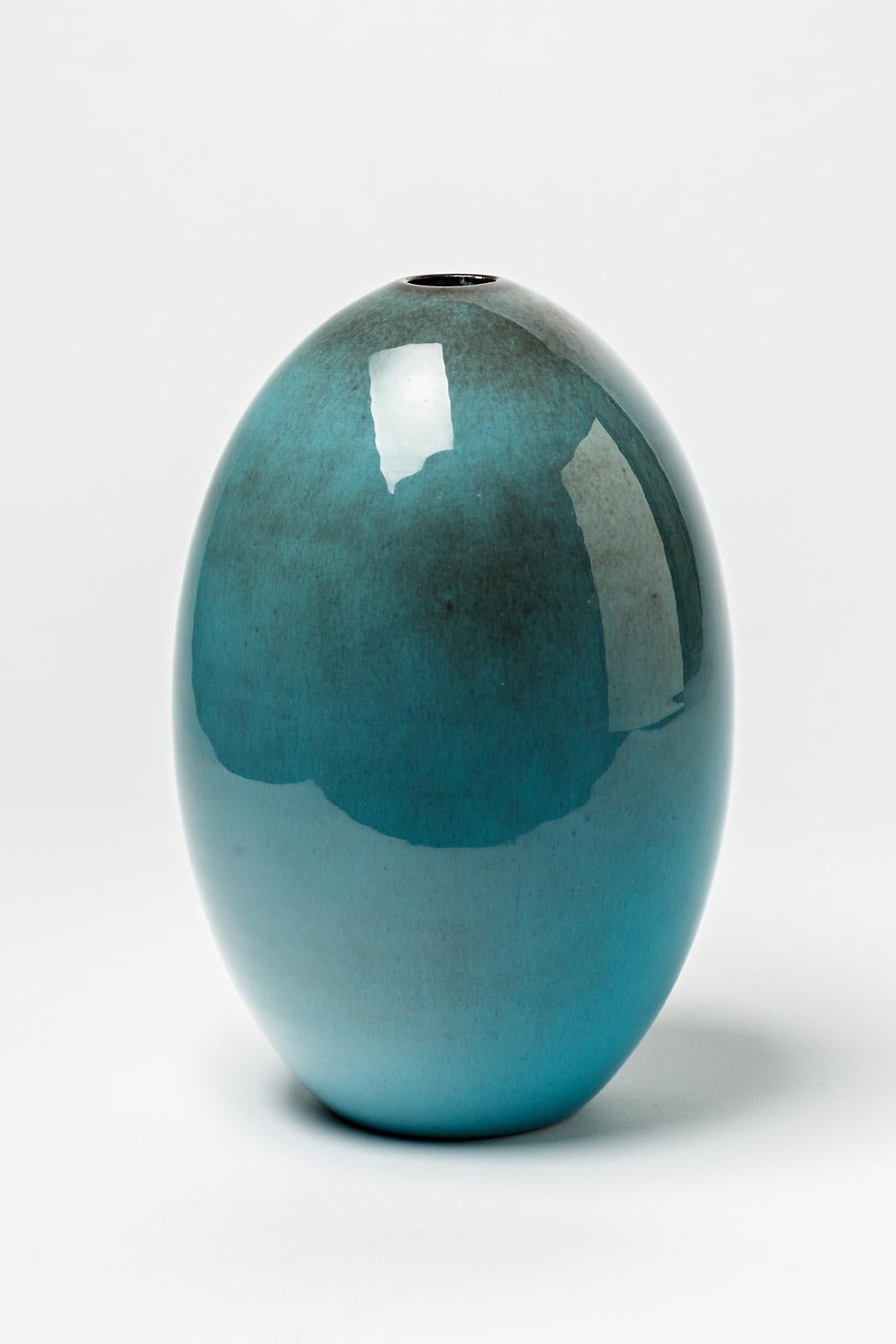 A ceramic vase with blue glaze decoration, by Gabriel Musarra.
Signed under the base.
Perfect original condition,
circa 1960-1970.