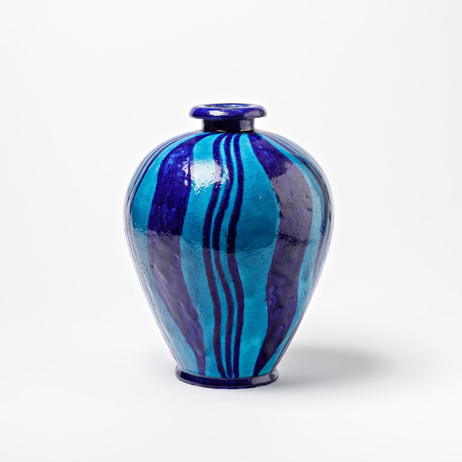 A ceramic vase with blue glazes decoration.
Perfect original conditions.
No signed.
Unique piece,
circa 1920.