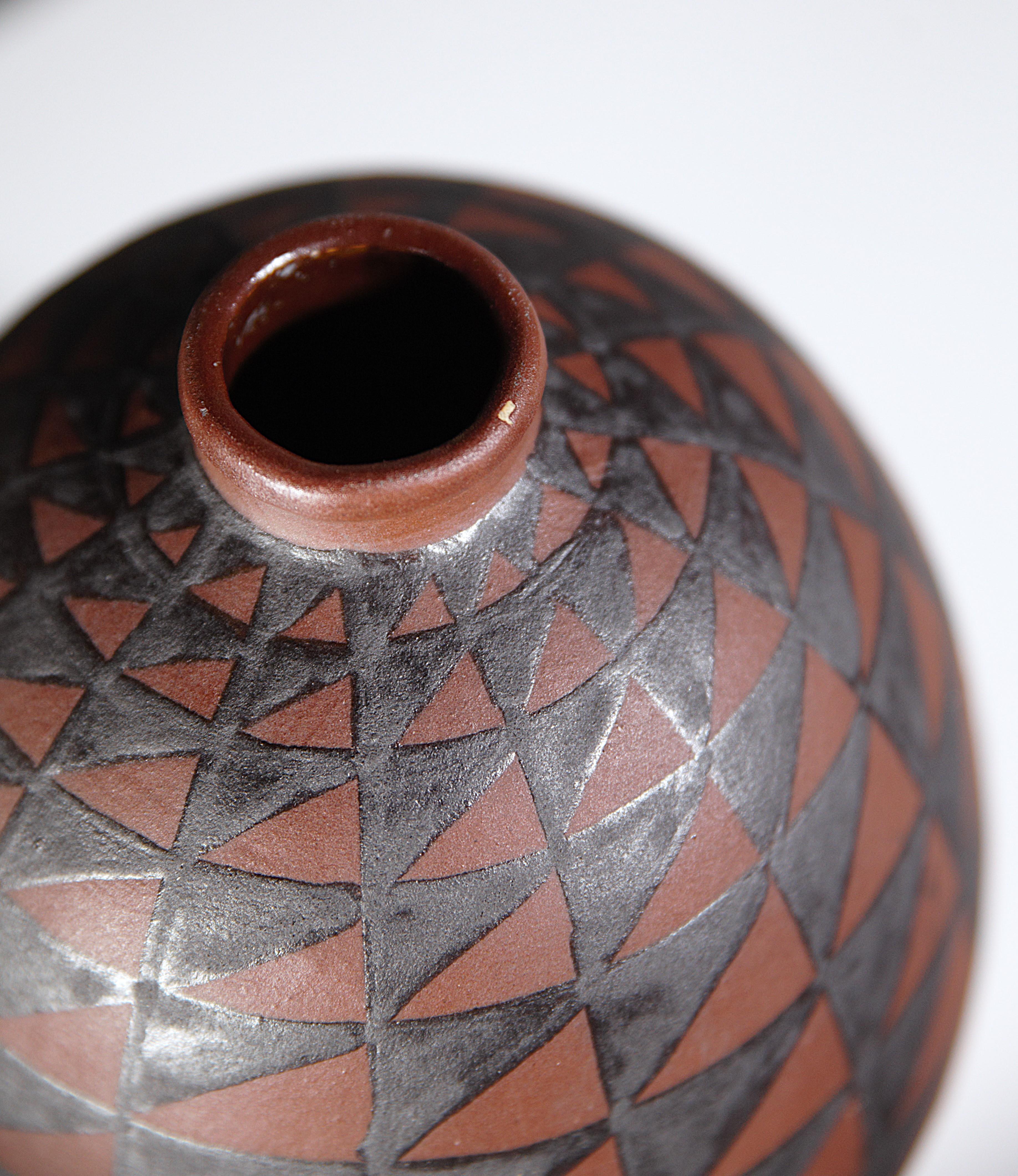 Vaso in ceramica con disegno geometrico di Jean Garillon Francia anni '30 In condizioni buone in vendita a HYÈRES, FR