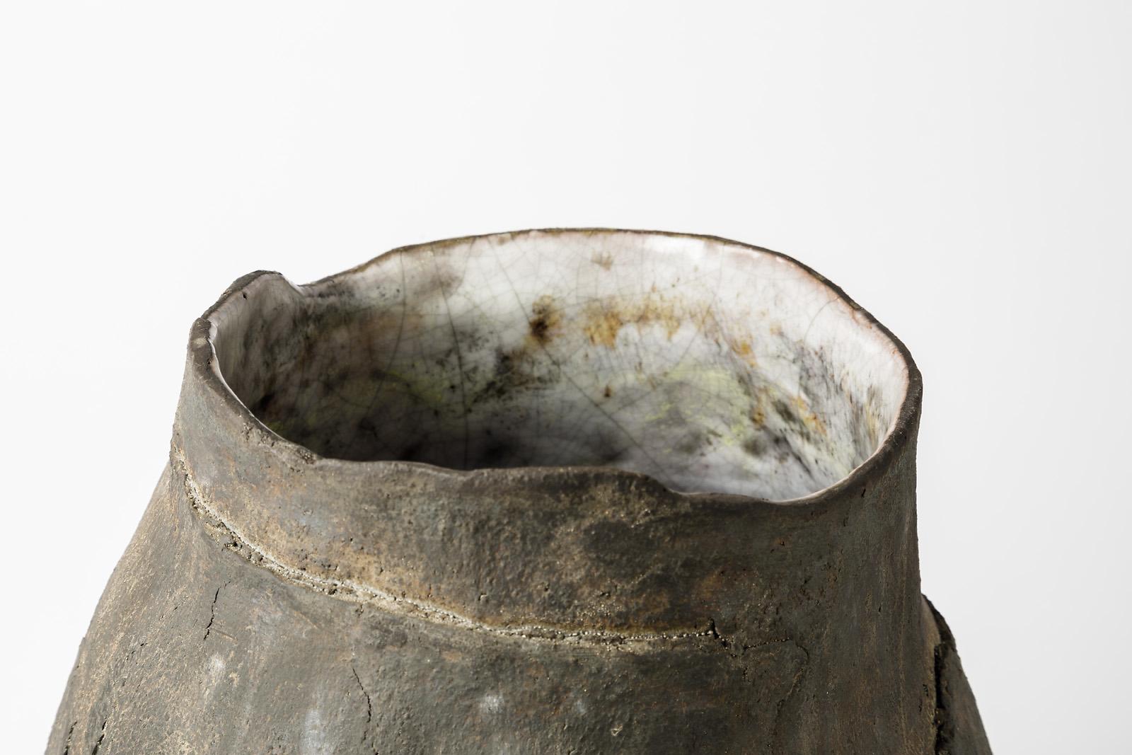 A ceramic vase with glaze decoration by Gisele Buthod- Garçon.
Perfect original conditions.
Signed under the base.
Circa 2005.