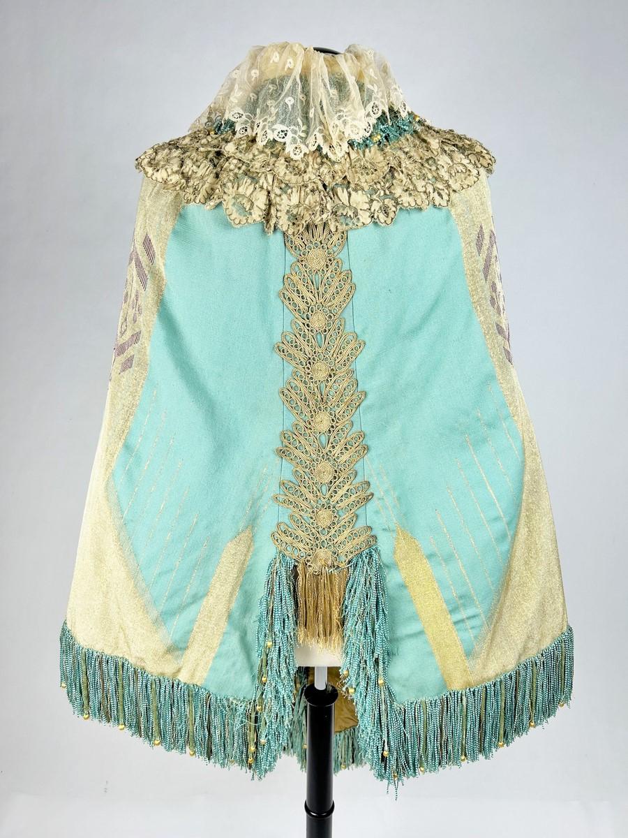A ceremonial Couture Dolman possibly Worth- French Circa 1875 For Sale 4