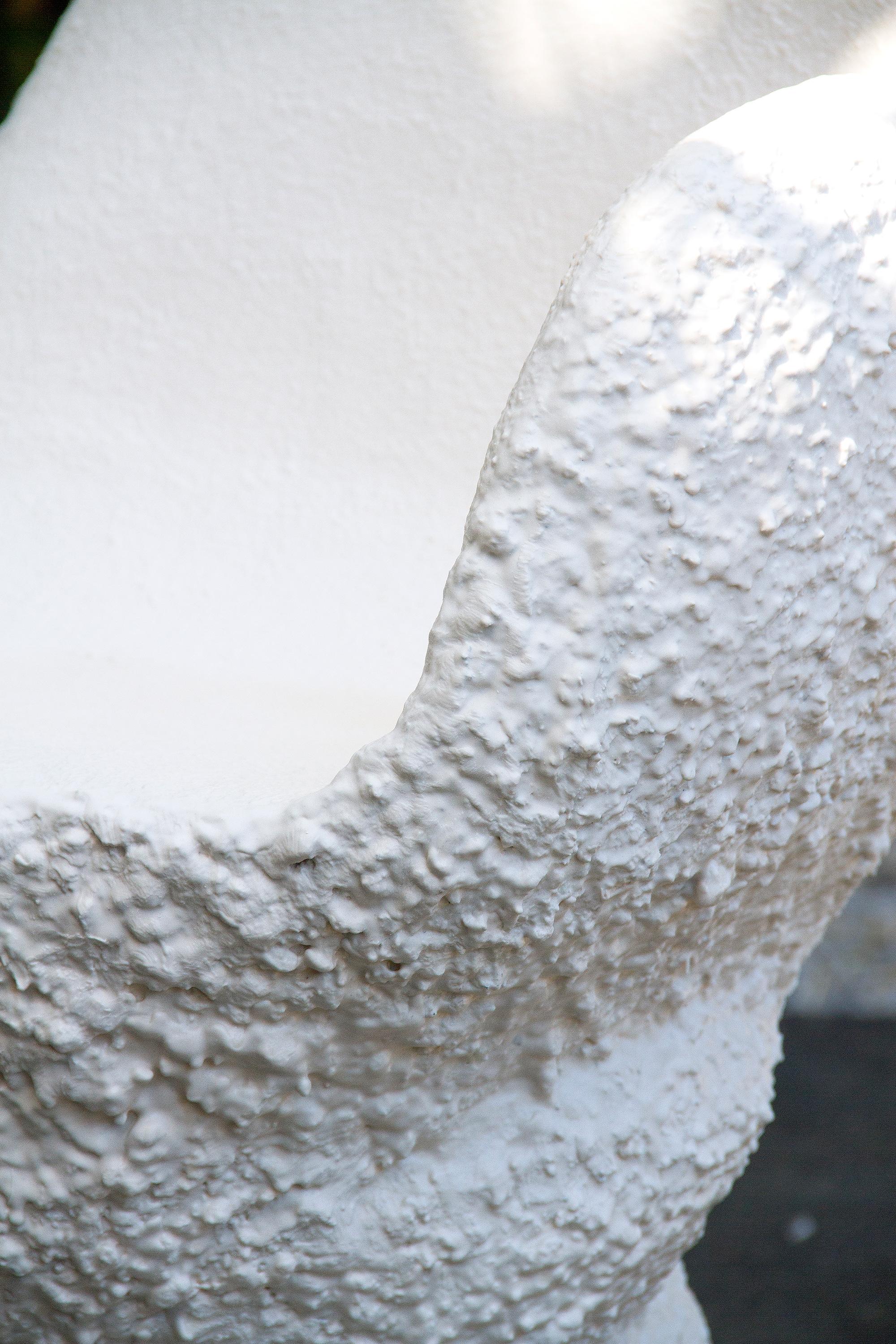 A Chair for Ursula, Off-White Sculptural Dining Chair, Zeitgenössische Handarbeit im Angebot 2