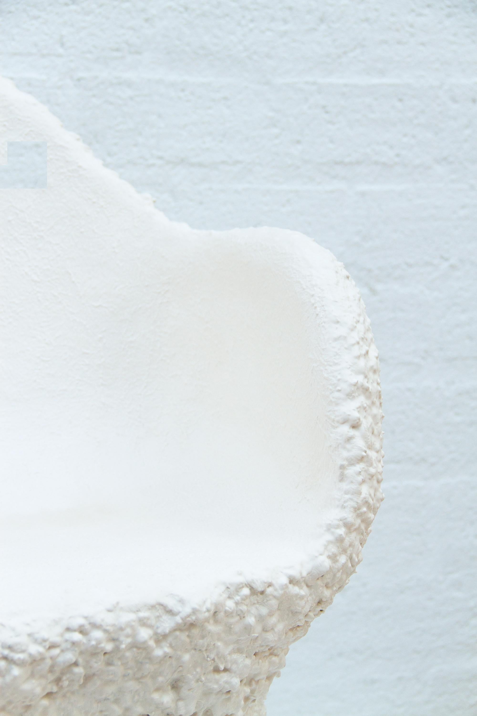 A Chair for Ursula, Off-White Sculptural Dining Chair, Zeitgenössische Handarbeit im Angebot 7