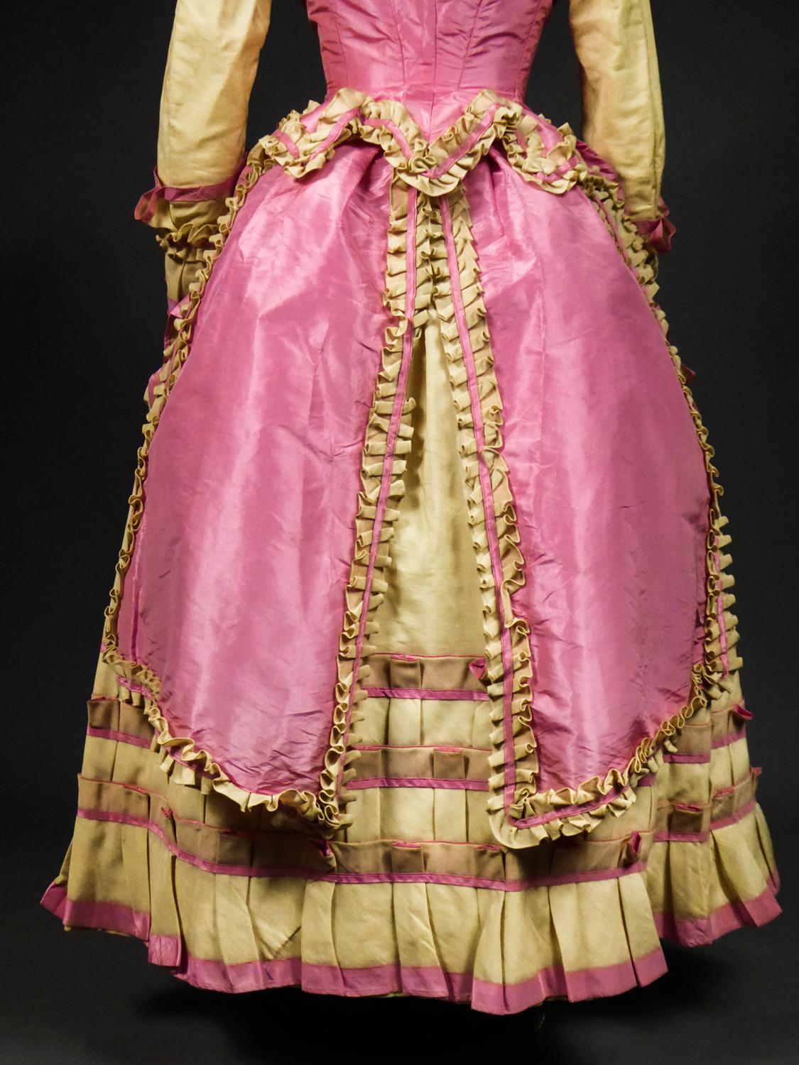 A Challis and Taffeta Bustle Cage Fashion Dress - France circa 1880 5