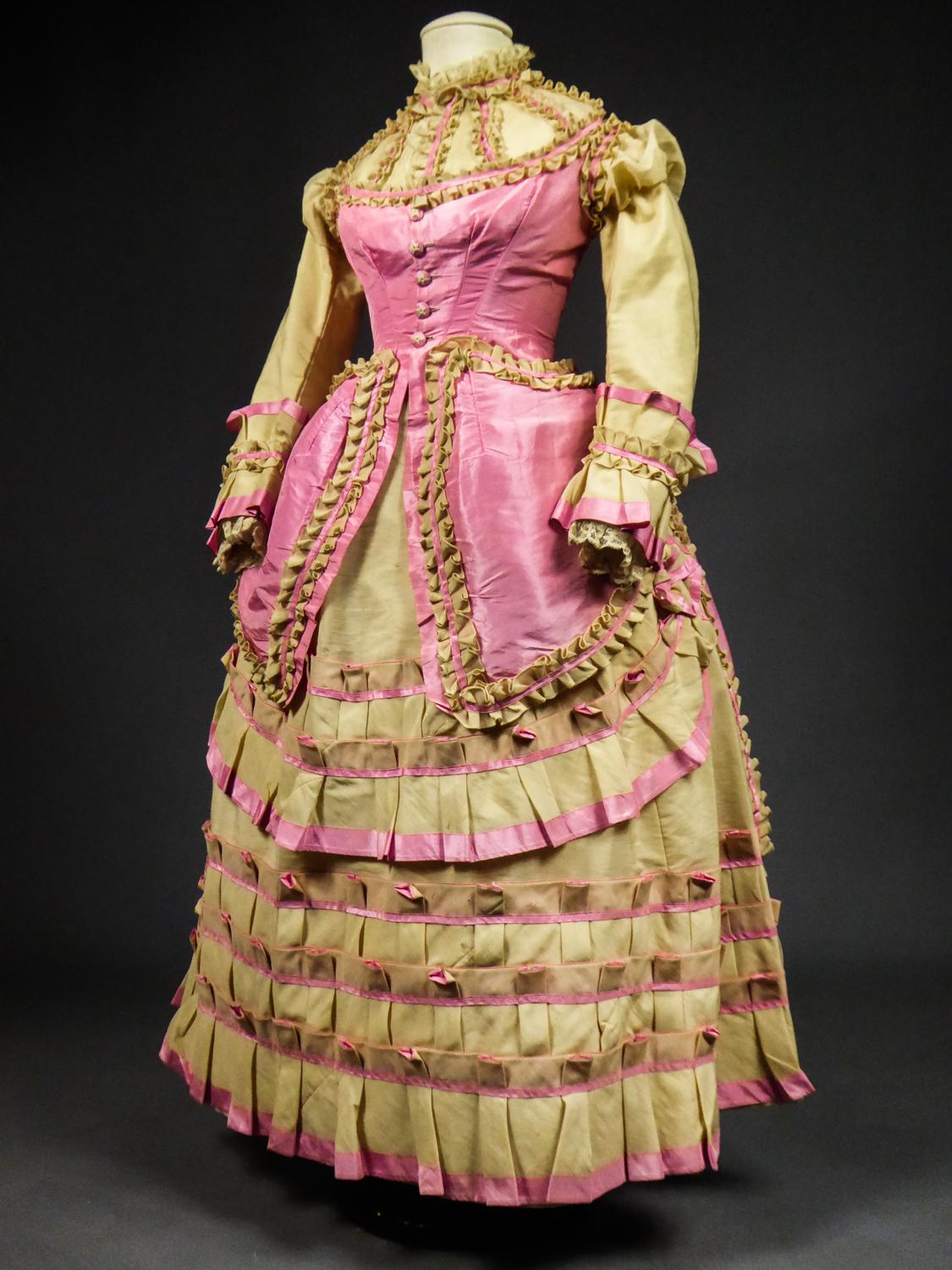 A Challis and Taffeta Bustle Cage Fashion Dress - France circa 1880 1