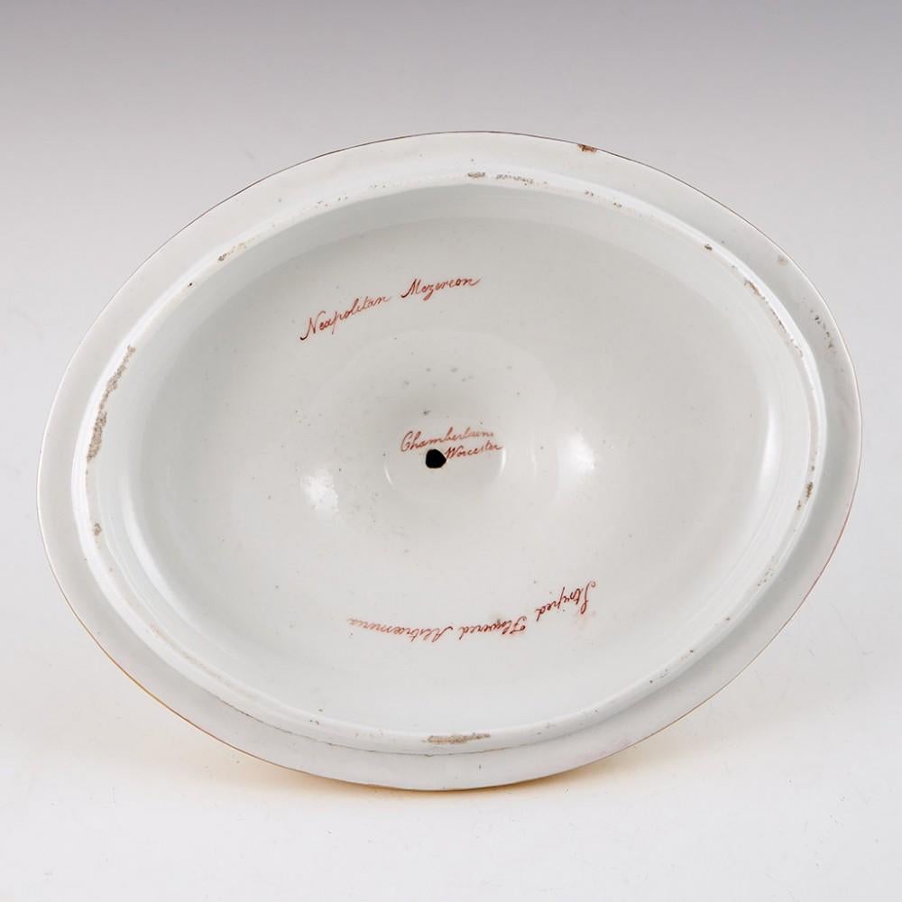 A Chamberlains Worcester Porcelain'Botanical' Sauce Tureen & Cover, circa 1805 6