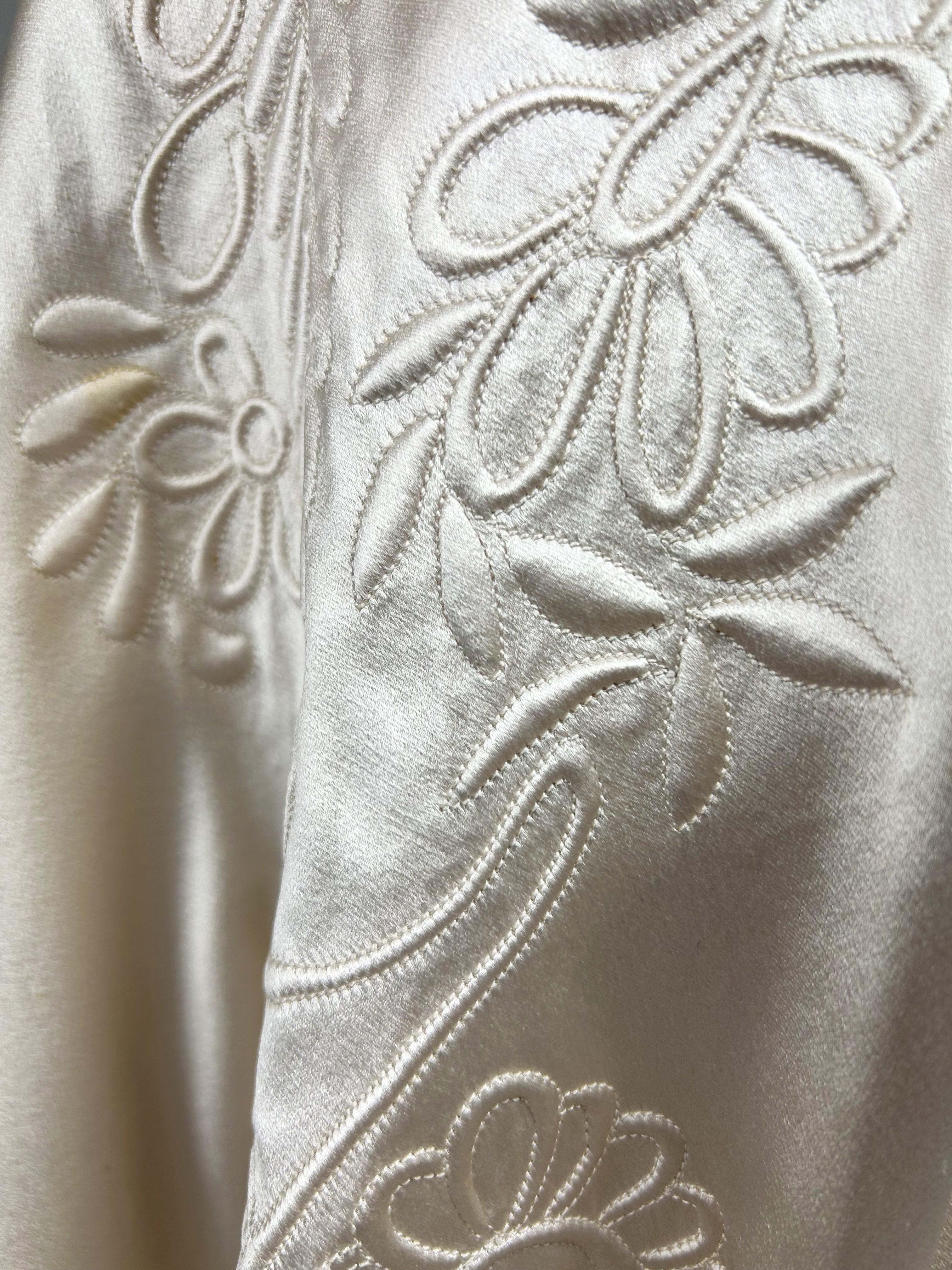 A Champagne Embroidered Satin Wedding Dress with train - France Circa 1940 For Sale 11