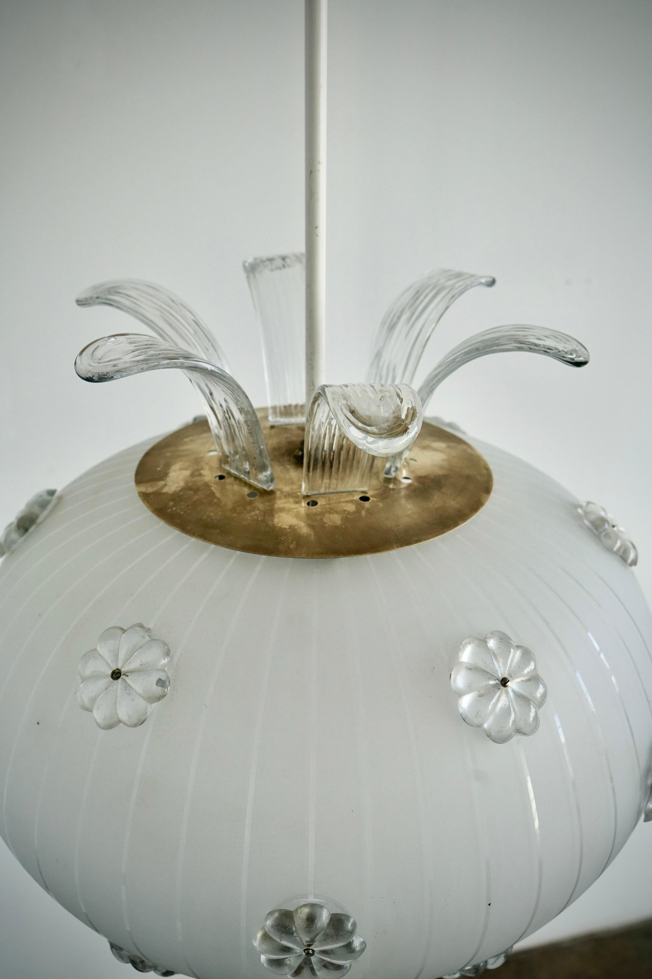 Svedese Un lampadario  da Harald Notini in vendita