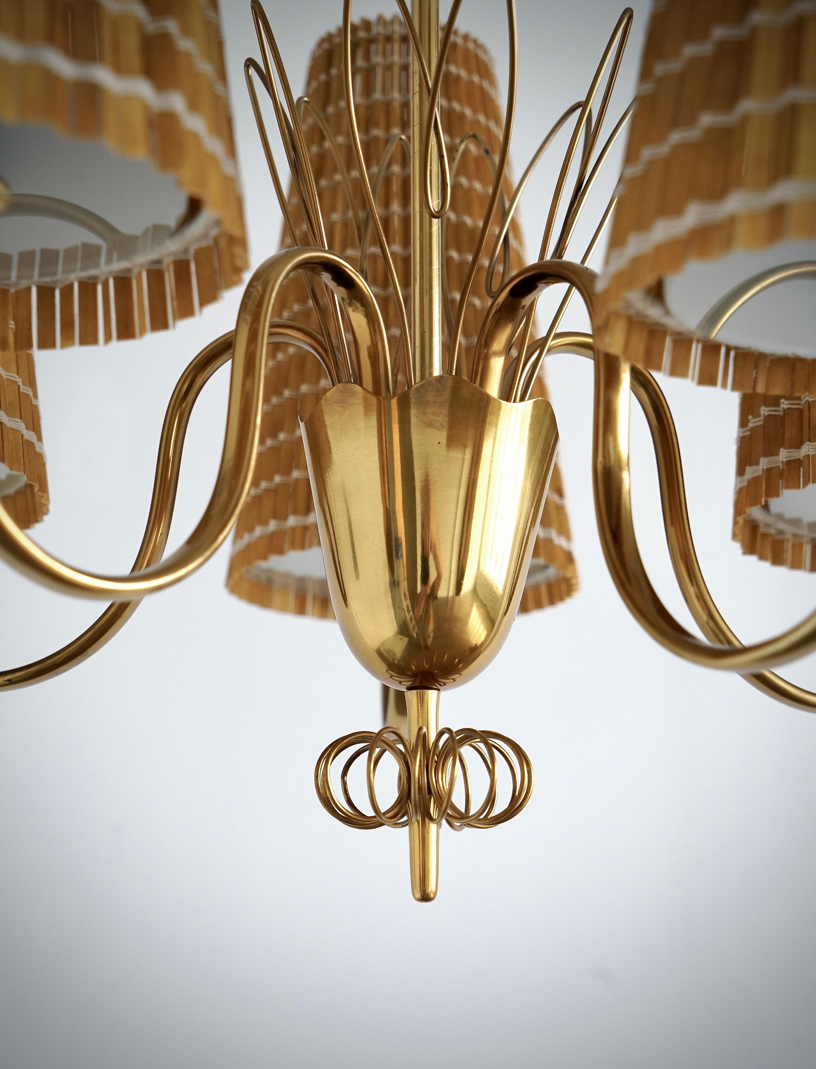 Un lampadario  da Paavo Tynell  per Taito Oy, Model 9082 in vendita 2